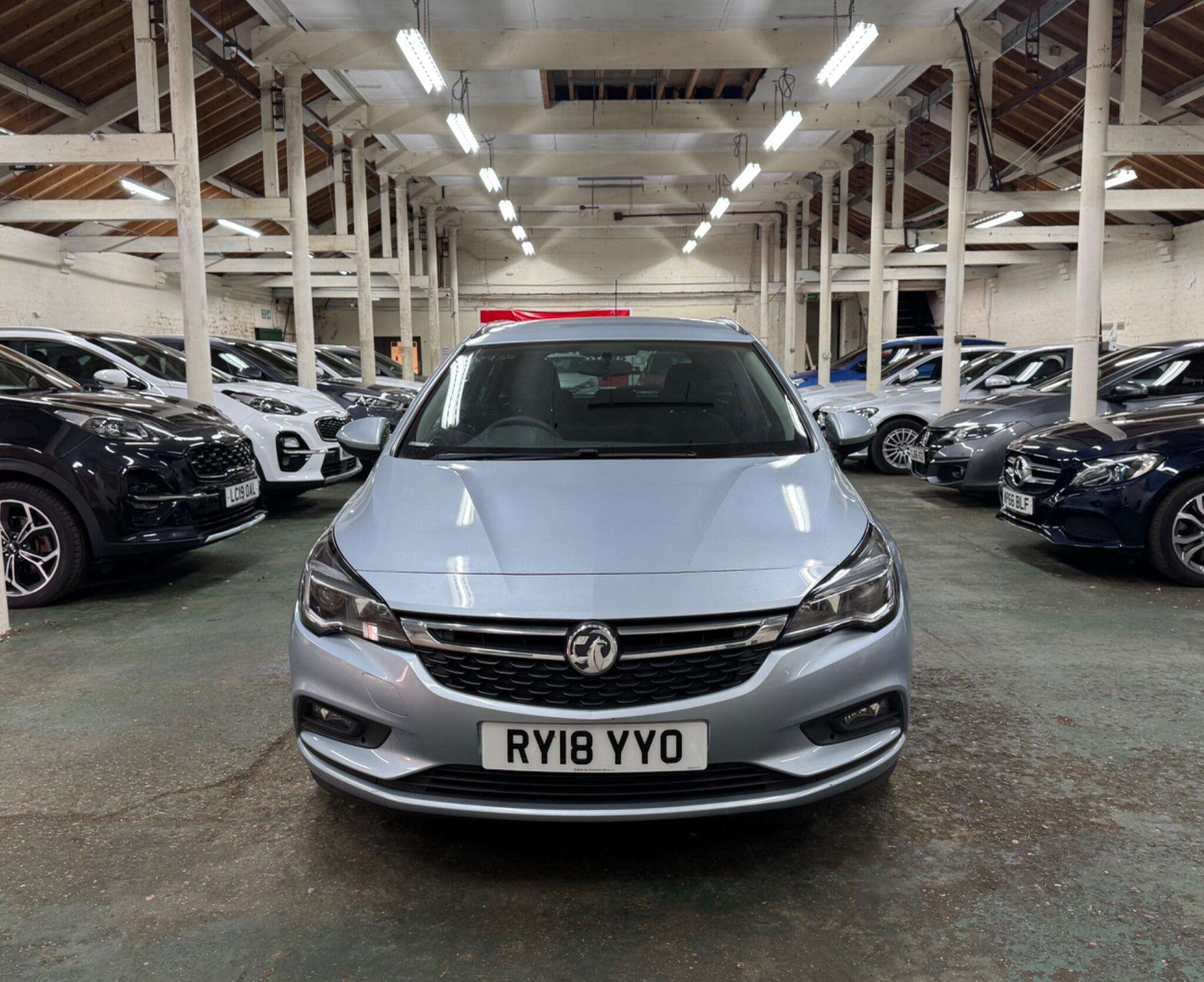 A 2018 VAUXHALL ASTRA 1.6 CDTi ecoFLEX Design Sports Tourer Euro 6 (s/s) 5dr A 2018 VAUXHALL ASTRA 1.6 CDTi ecoFLEX Design Sports Tourer Euro 6 (s/s) 5dr
