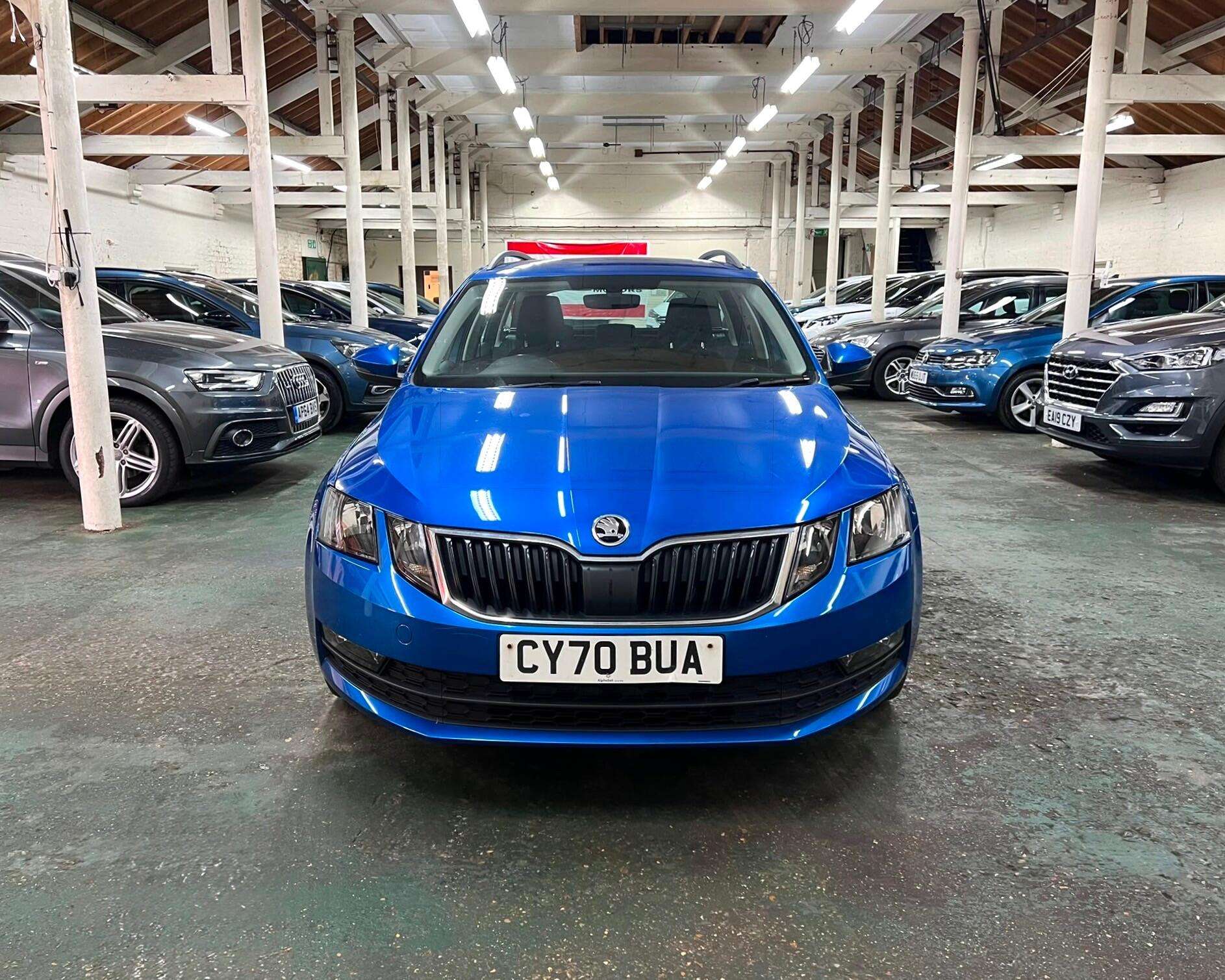 A 2021 SKODA OCTAVIA 1.6 TDI SE Technology Estate 5dr Diesel Manual Euro 6 (s/s) (115 ps) A 2021 SKODA OCTAVIA 1.6 TDI SE Technology Estate 5dr Diesel Manual Euro 6 (s/s) (115 ps)