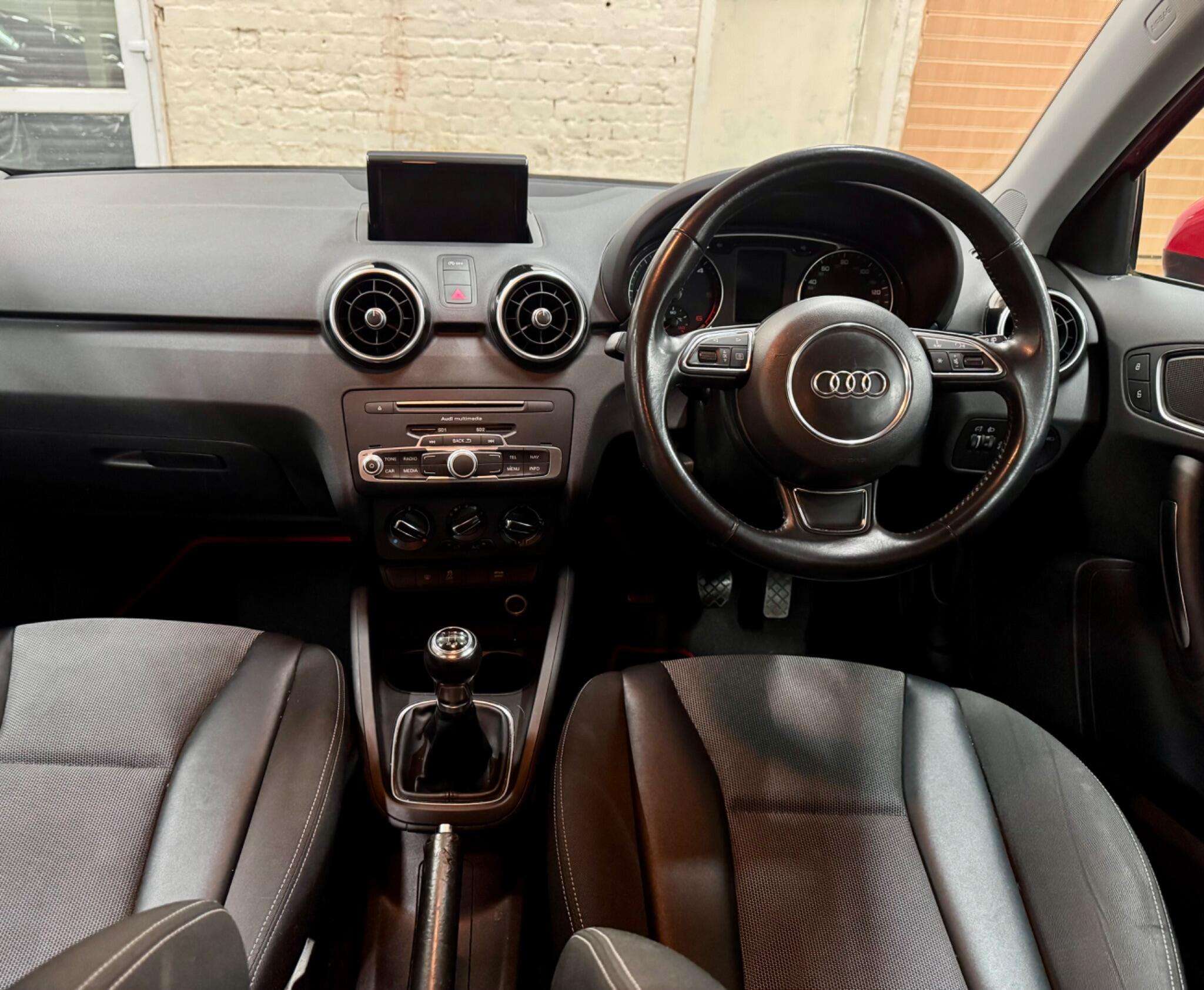 2015 AUDI A1 2015 AUDI A1