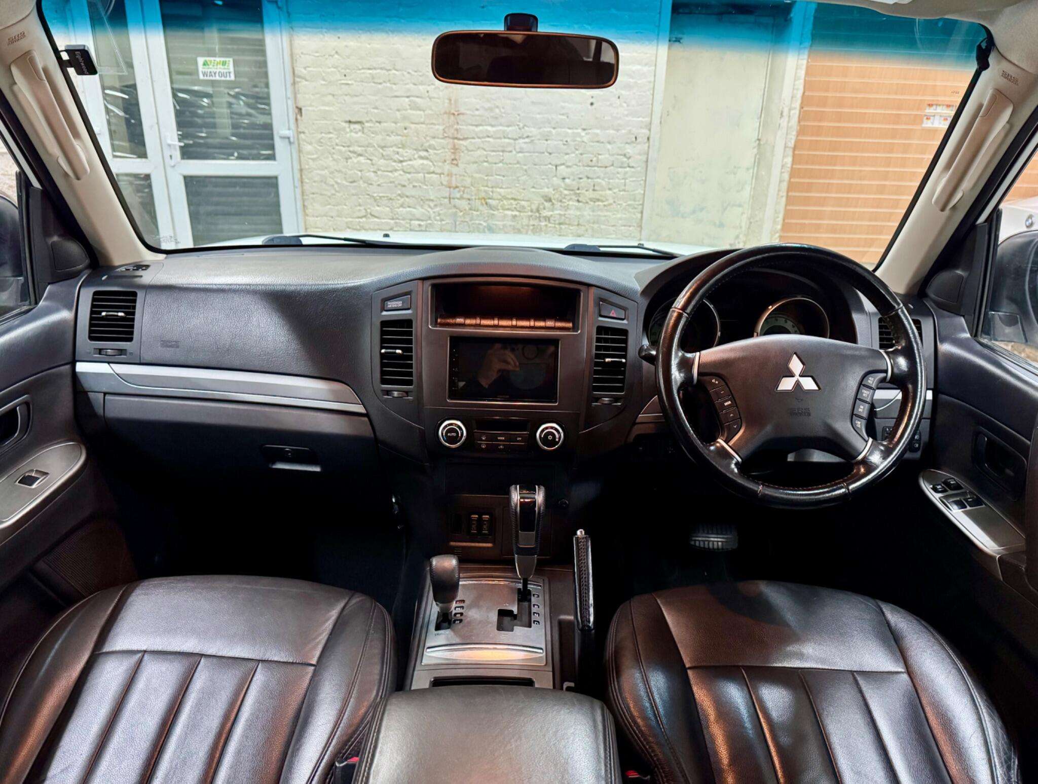 2014 MITSUBISHI SHOGUN 2014 MITSUBISHI SHOGUN