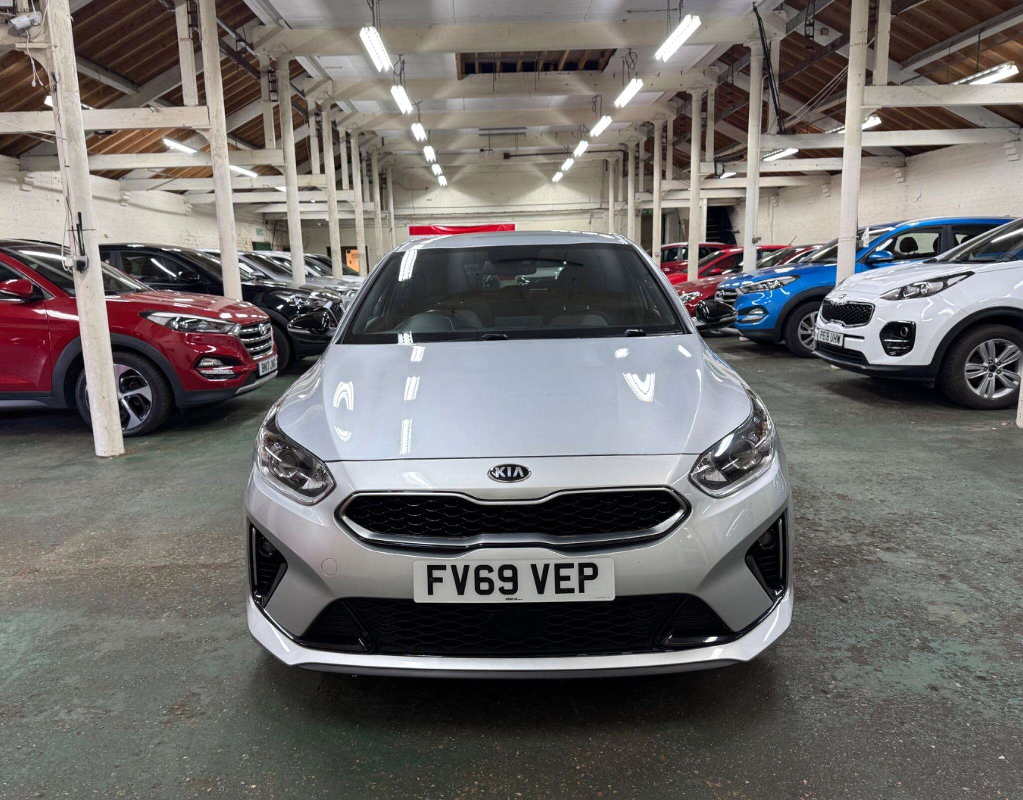A 2019 KIA CEED 1.6 CRDi GT-Line Euro 6 (s/s) 5dr A 2019 KIA CEED 1.6 CRDi GT-Line Euro 6 (s/s) 5dr