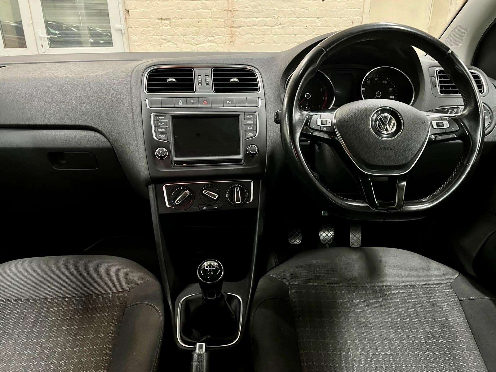 2017 VOLKSWAGEN POLO 2017 VOLKSWAGEN POLO