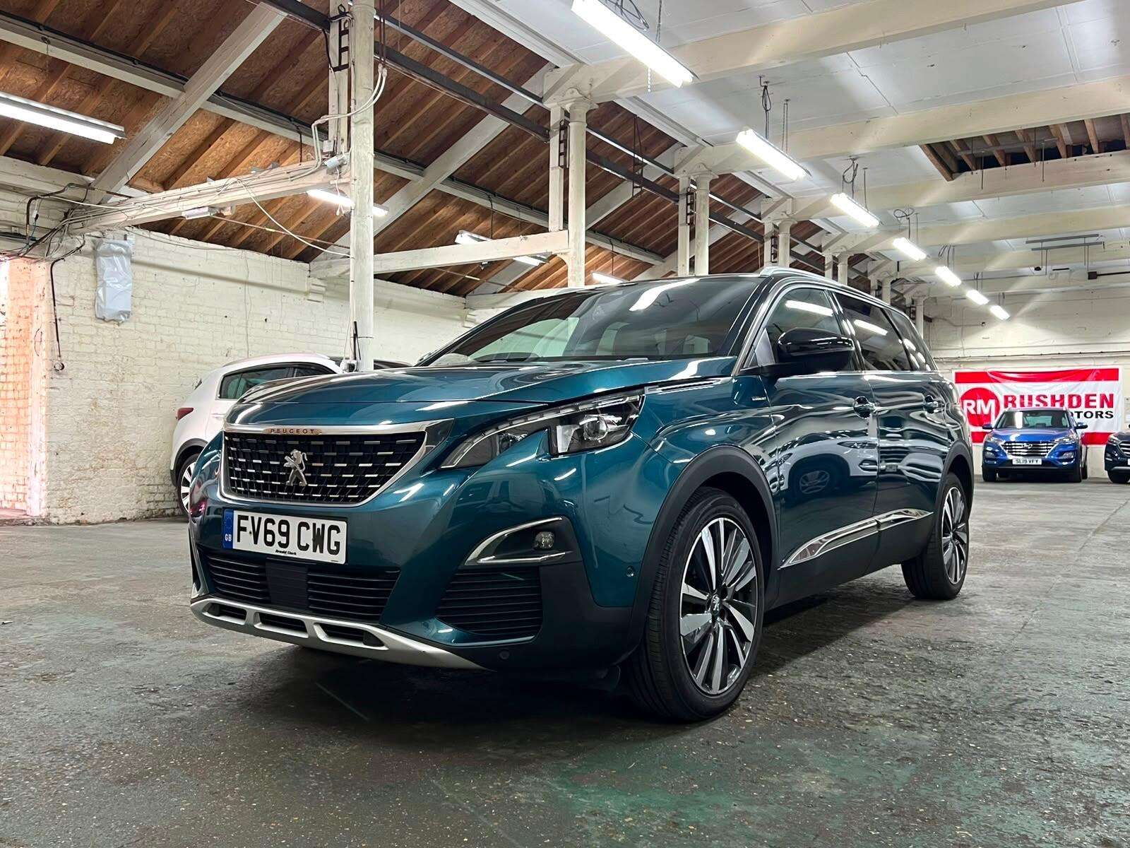 A 2019 PEUGEOT 5008 1.5 BlueHDi GT Line Premium Euro 6 (s/s) 5dr A 2019 PEUGEOT 5008 1.5 BlueHDi GT Line Premium Euro 6 (s/s) 5dr