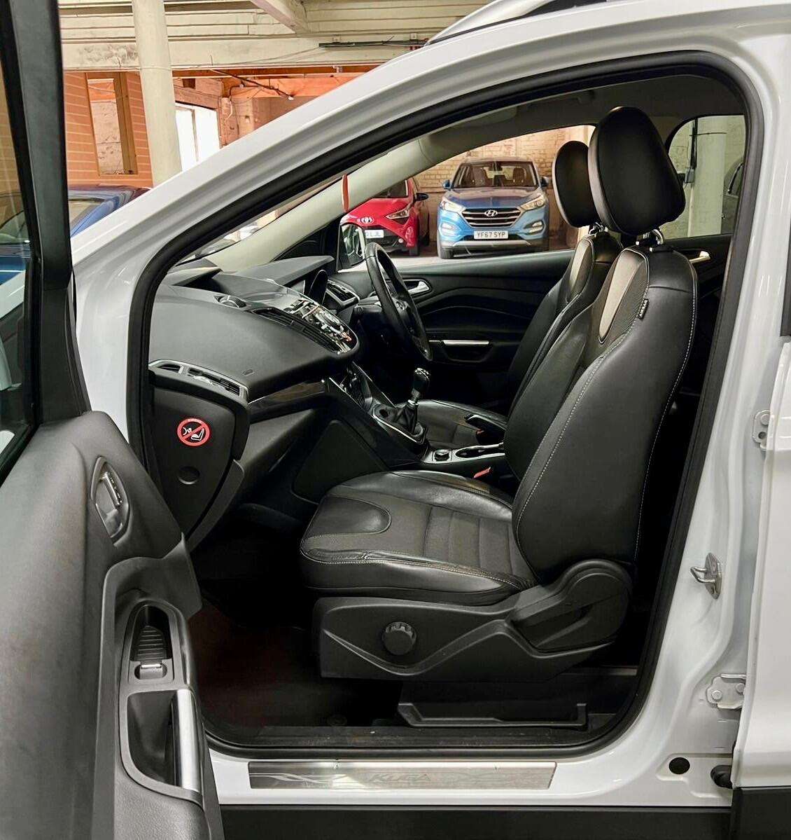 2015 FORD KUGA 2015 FORD KUGA