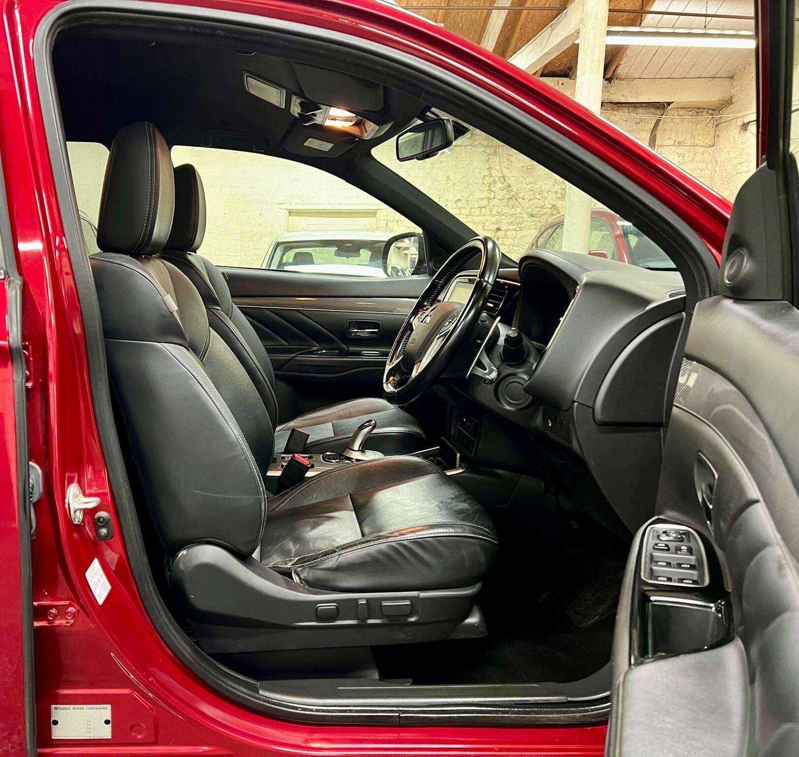 2020 MITSUBISHI OUTLANDER 2020 MITSUBISHI OUTLANDER