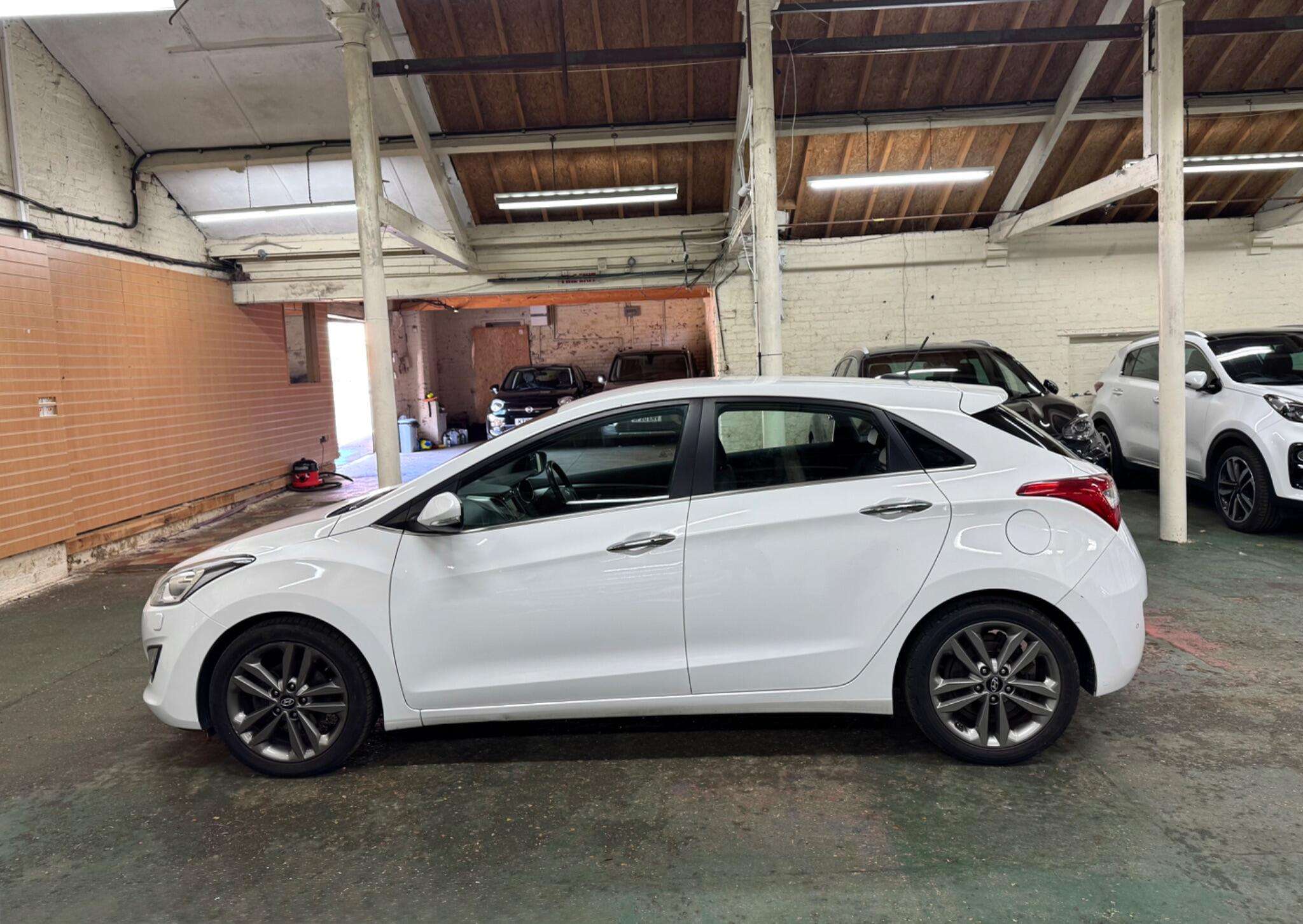 2016 HYUNDAI I30 2016 HYUNDAI I30