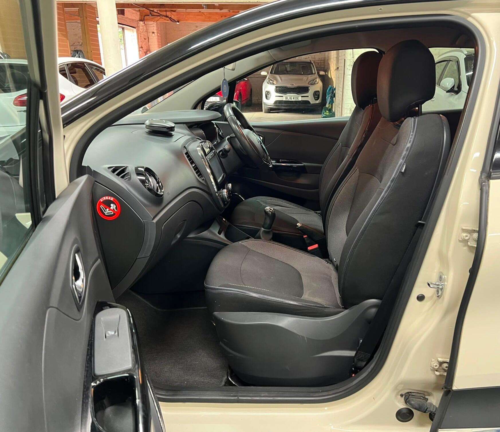 2015 RENAULT CAPTUR 2015 RENAULT CAPTUR