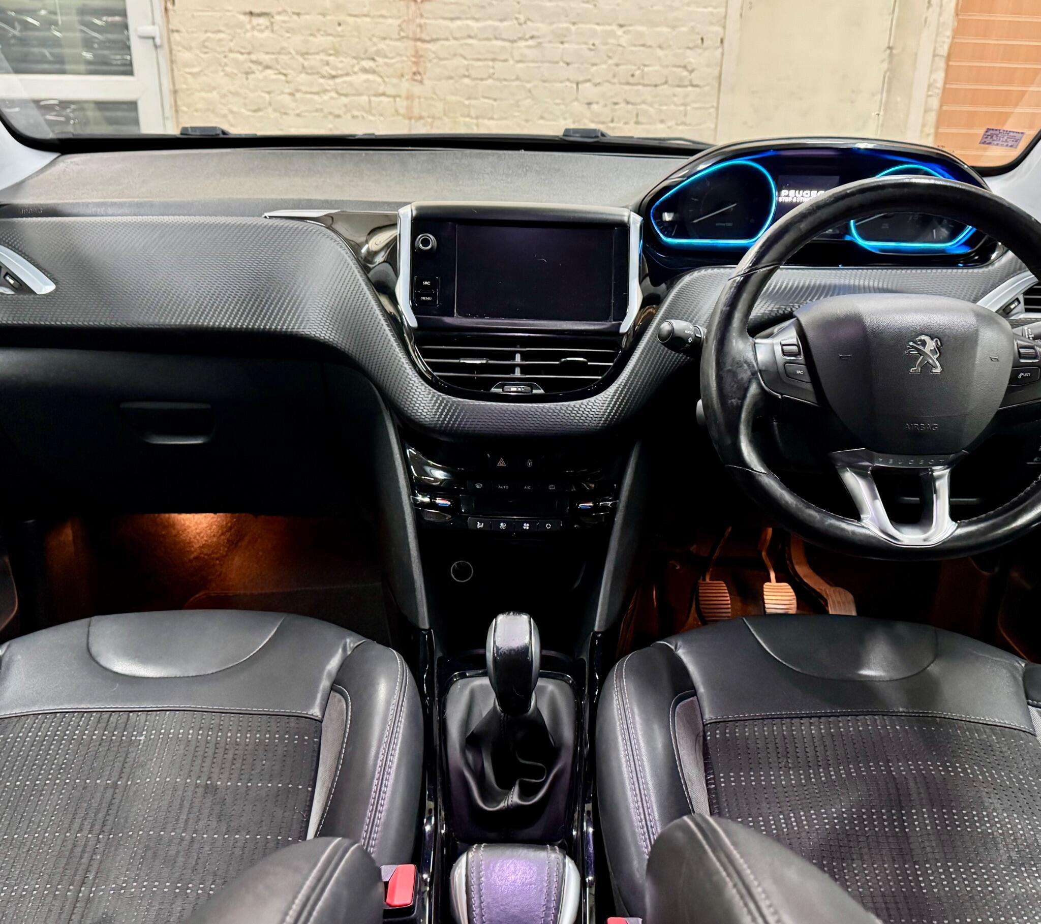 2015 PEUGEOT 2008 2015 PEUGEOT 2008