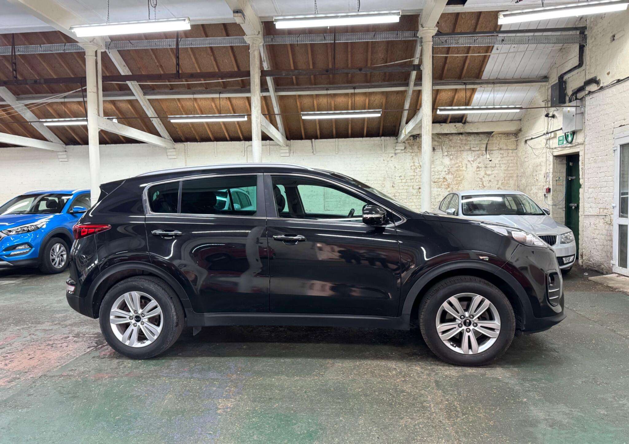 2017 KIA SPORTAGE 2017 KIA SPORTAGE