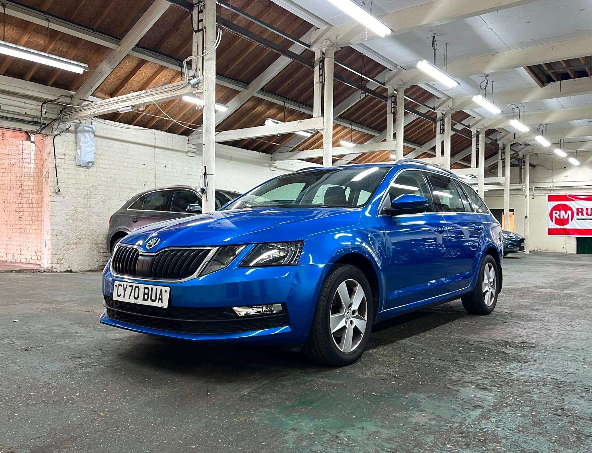 A 2021 SKODA OCTAVIA 1.6 TDI SE Technology Estate 5dr Diesel Manual Euro 6 (s/s) (115 ps) A 2021 SKODA OCTAVIA 1.6 TDI SE Technology Estate 5dr Diesel Manual Euro 6 (s/s) (115 ps)