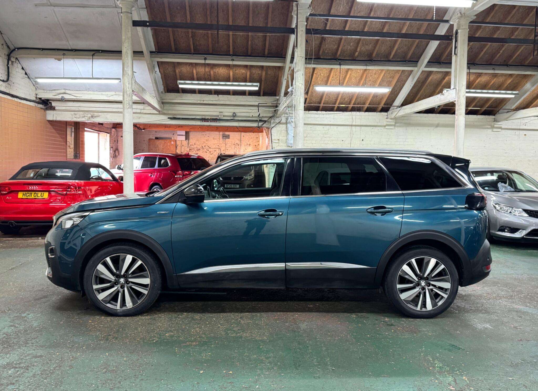 2018 PEUGEOT 5008 2018 PEUGEOT 5008