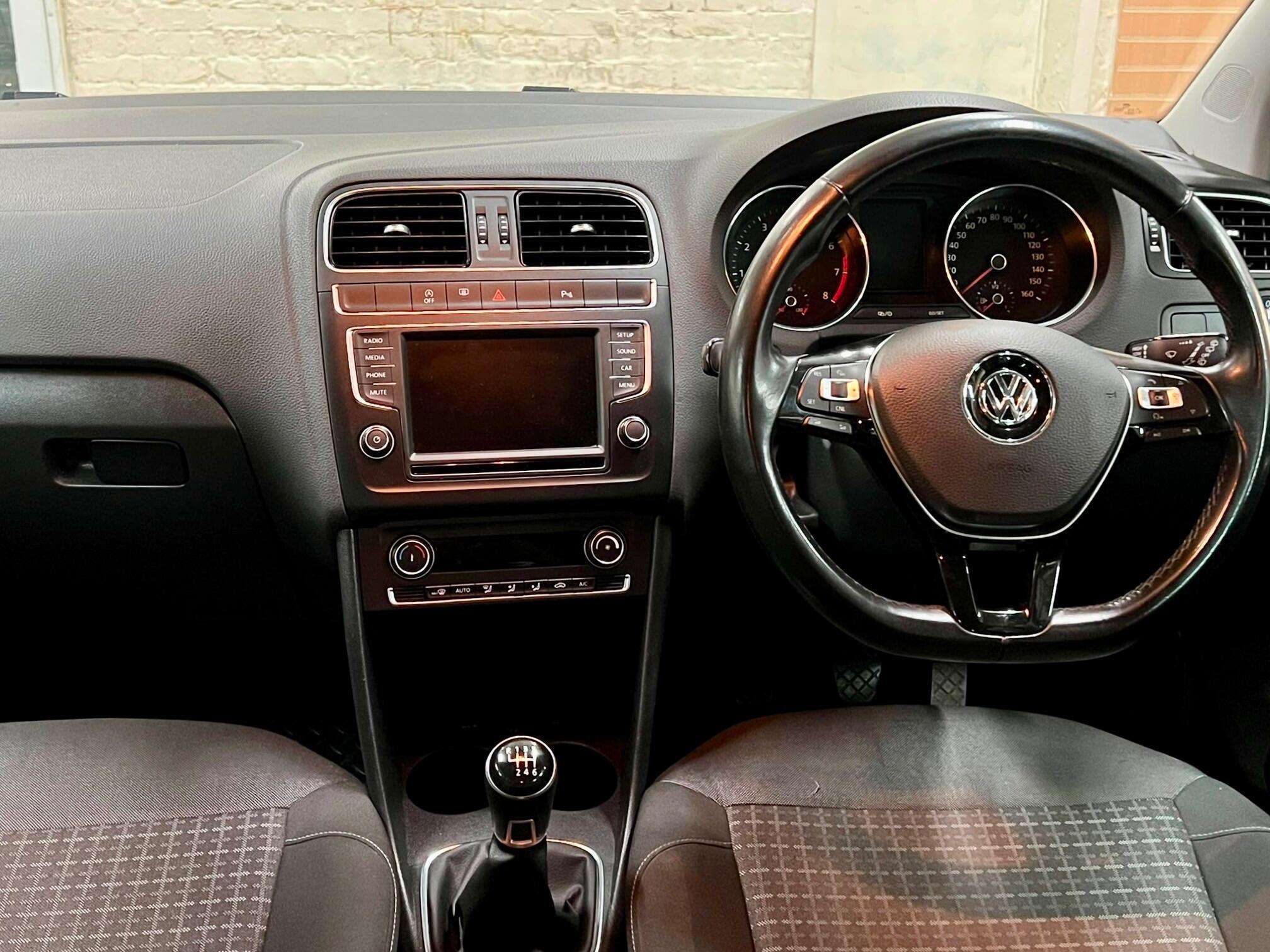 2015 VOLKSWAGEN POLO 2015 VOLKSWAGEN POLO