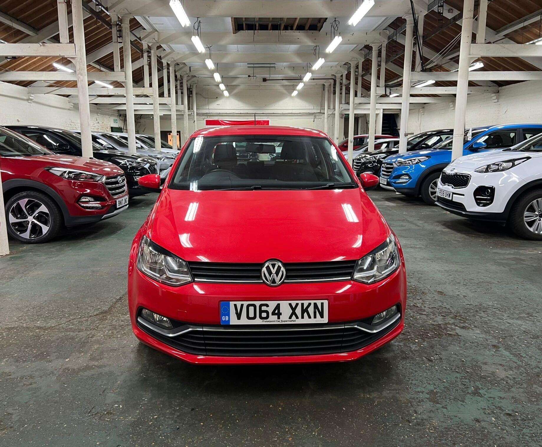 A 2014 VOLKSWAGEN POLO 1.4 TDI BlueMotion Tech SE Euro 6 (s/s) 5dr A 2014 VOLKSWAGEN POLO 1.4 TDI BlueMotion Tech SE Euro 6 (s/s) 5dr
