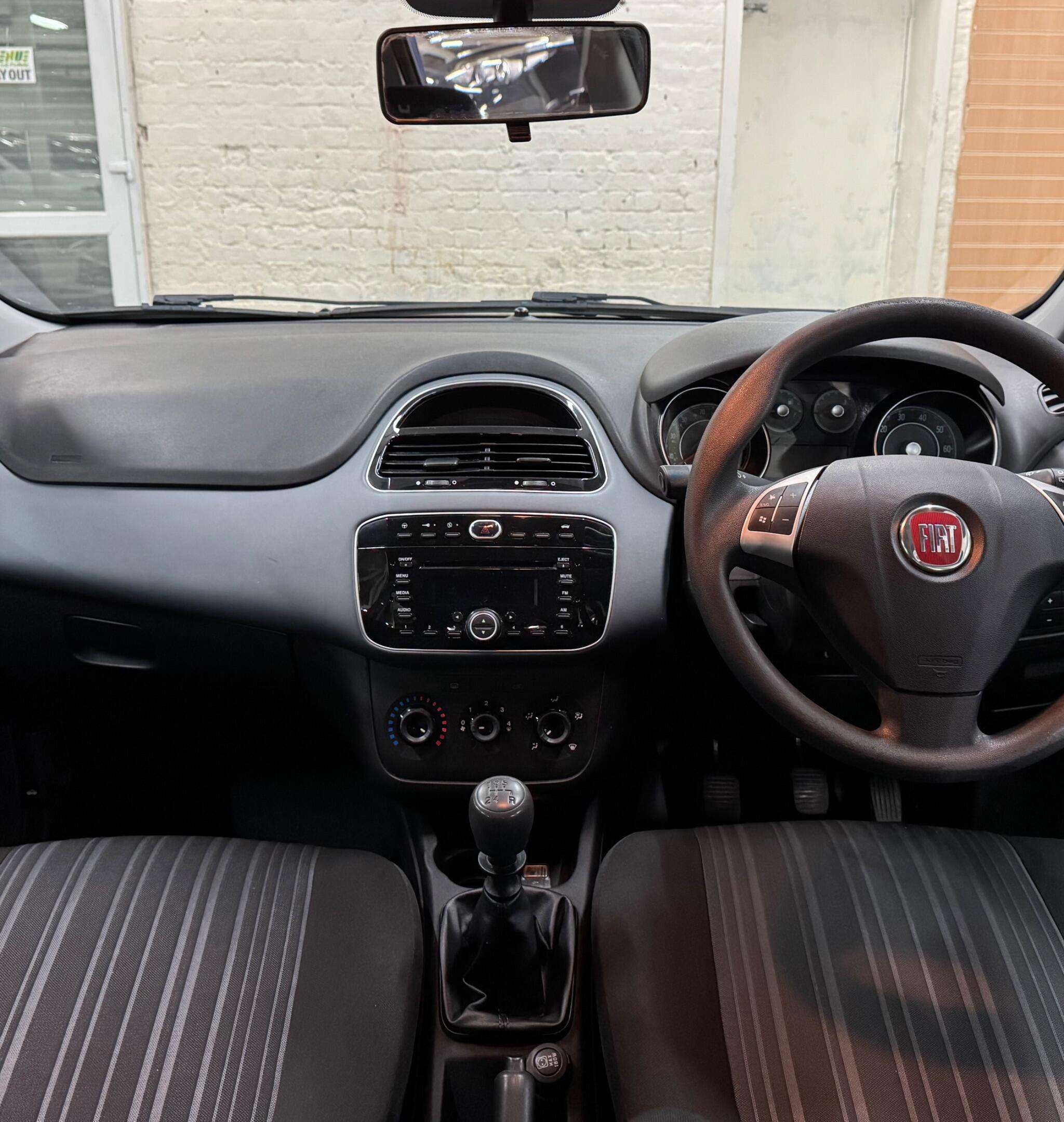 2011 FIAT PUNTO EVO 2011 FIAT PUNTO EVO