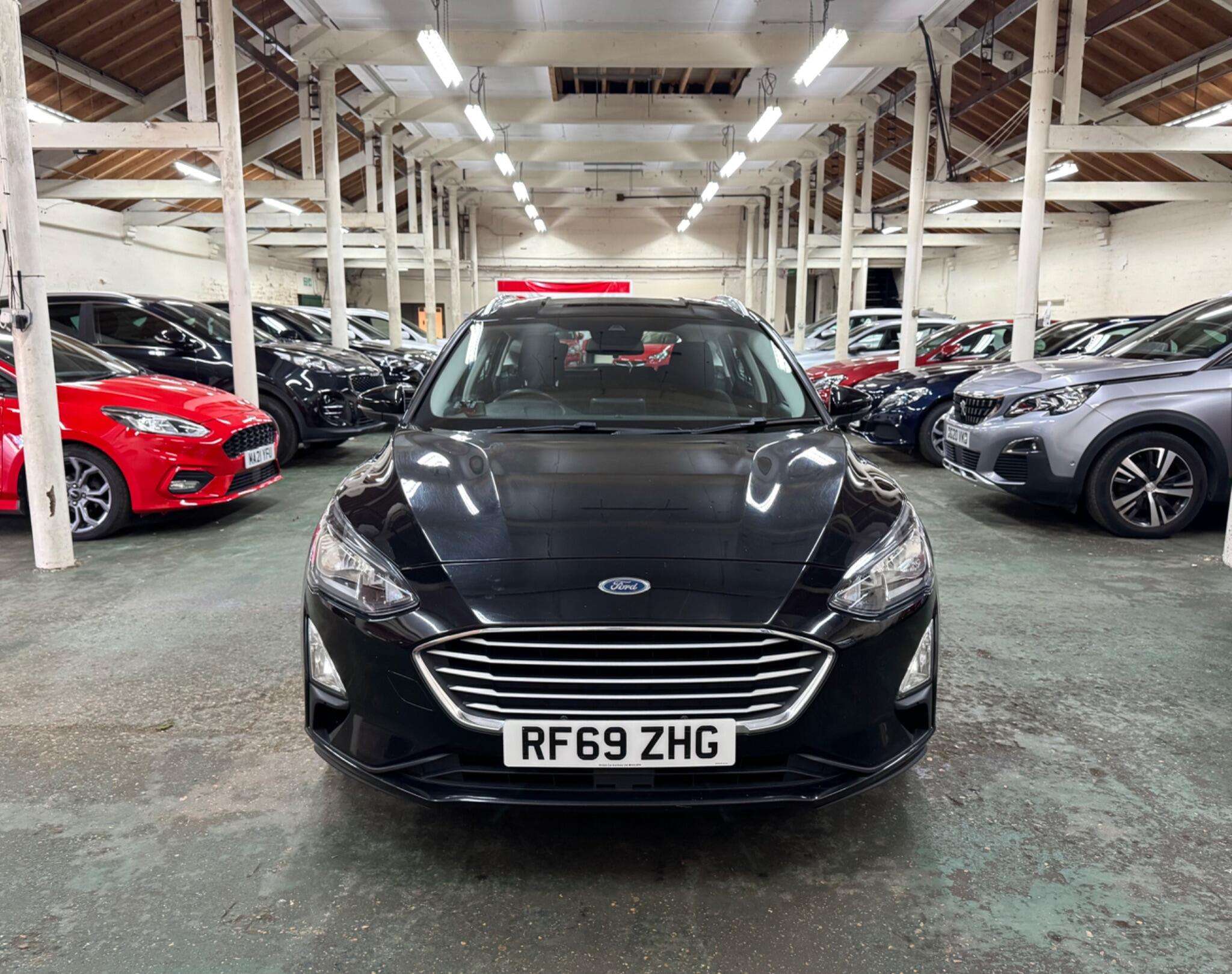 A 2019 FORD FOCUS 1.5 EcoBlue Zetec Estate 5dr Diesel Manual Euro 6 (s/s) (95 ps) A 2019 FORD FOCUS 1.5 EcoBlue Zetec Estate 5dr Diesel Manual Euro 6 (s/s) (95 ps)