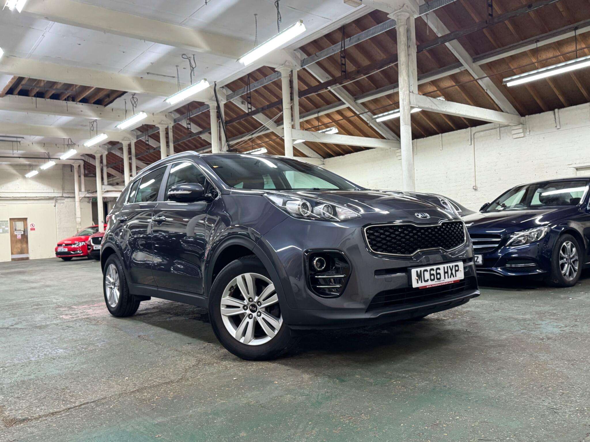 A 2017 KIA SPORTAGE 1.6 GDi 2 Euro 6 (s/s) 5dr A 2017 KIA SPORTAGE 1.6 GDi 2 Euro 6 (s/s) 5dr
