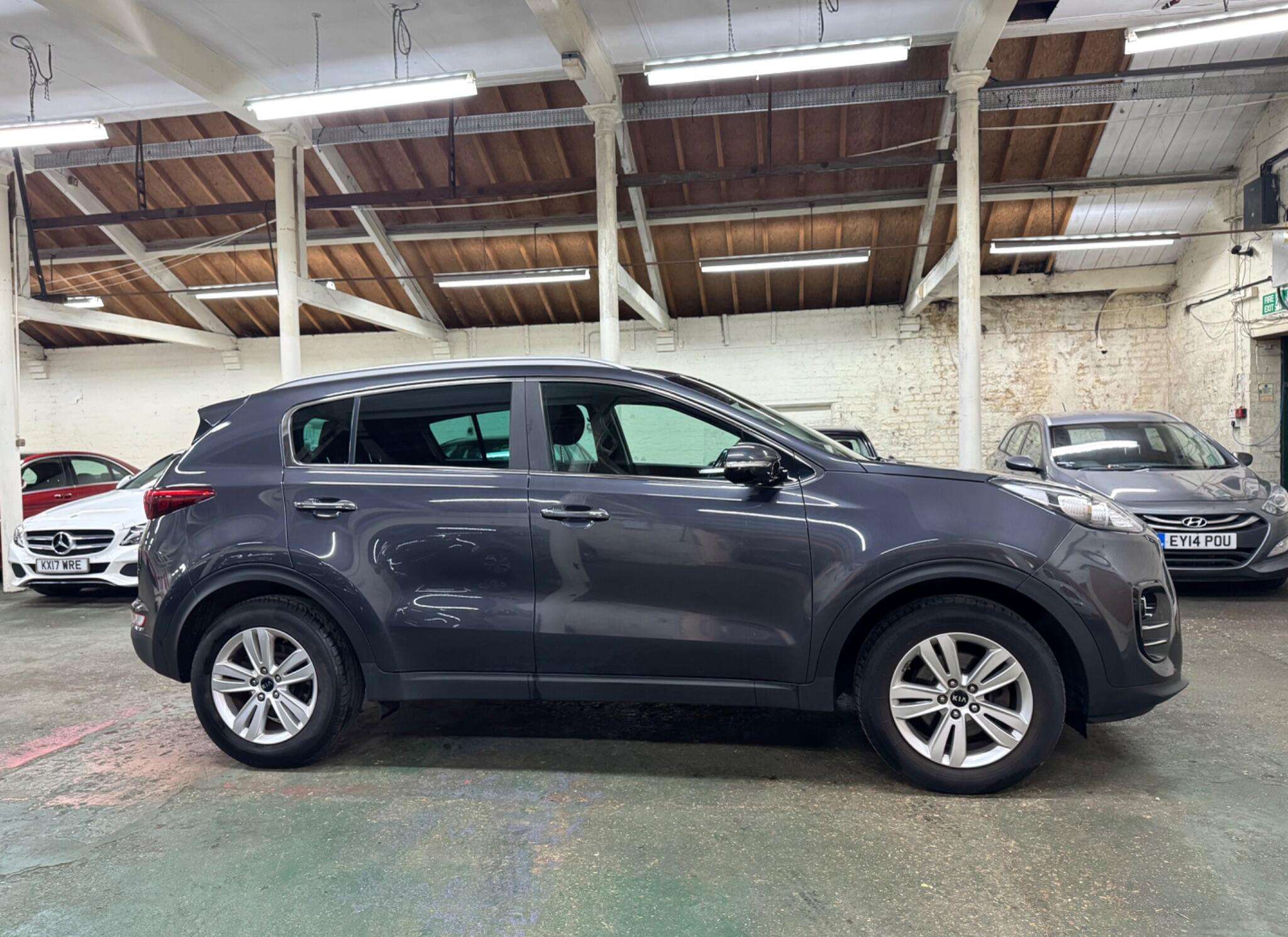 2017 KIA SPORTAGE 2017 KIA SPORTAGE
