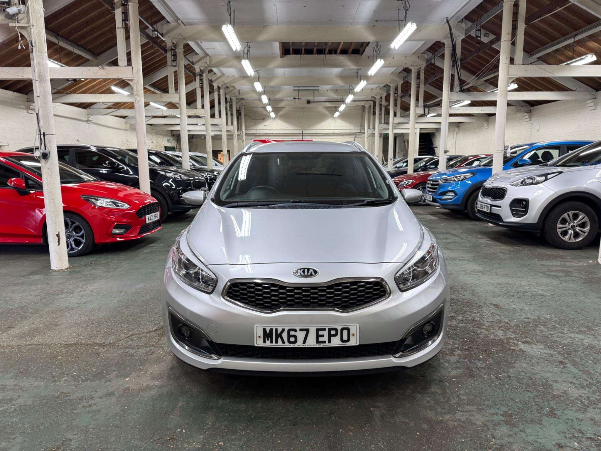 A 2017 KIA CEED 1.6 CRDi 1 Sportswagon Euro 6 (s/s) 5dr A 2017 KIA CEED 1.6 CRDi 1 Sportswagon Euro 6 (s/s) 5dr