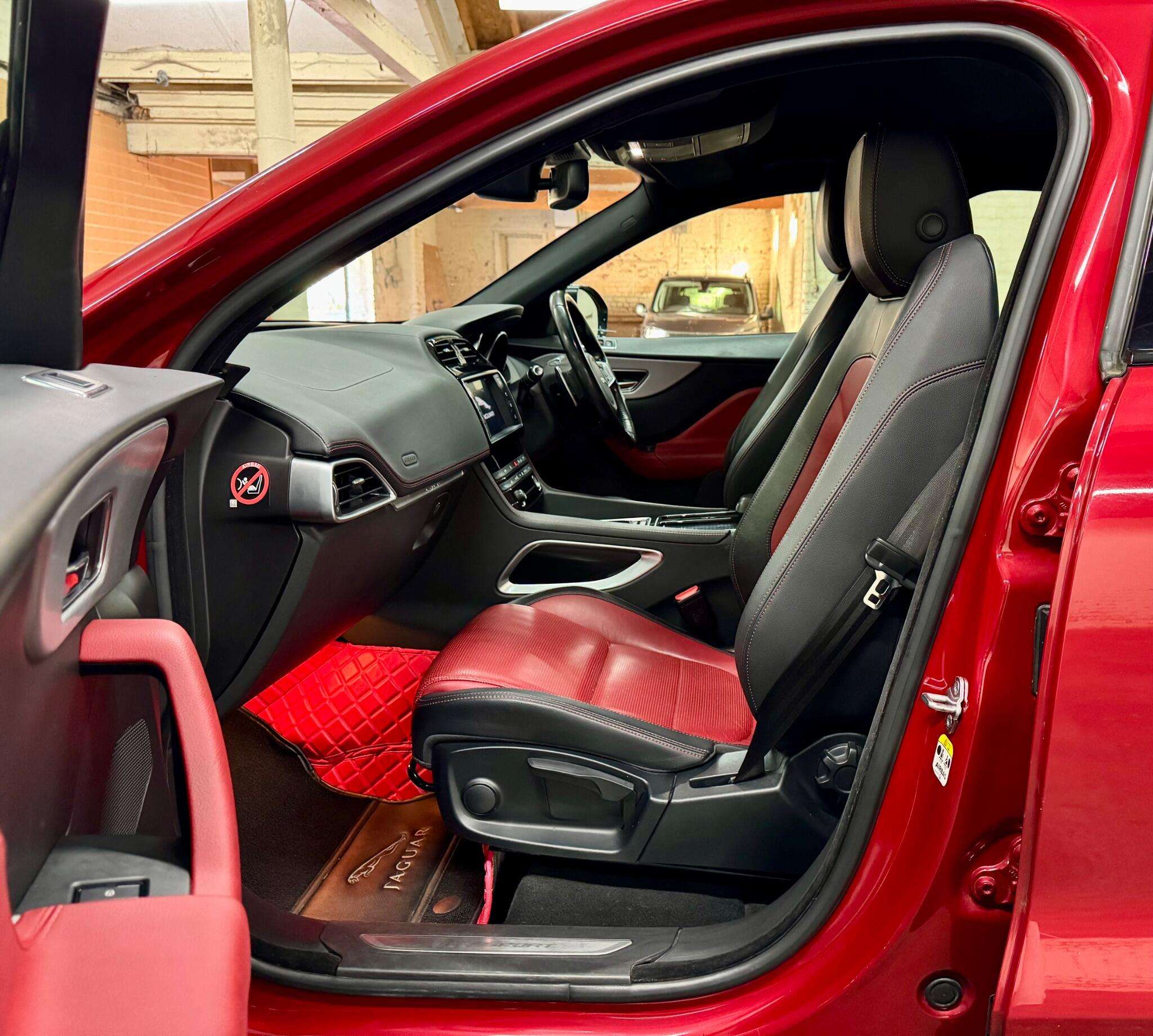 2017 JAGUAR F-PACE 2017 JAGUAR F-PACE