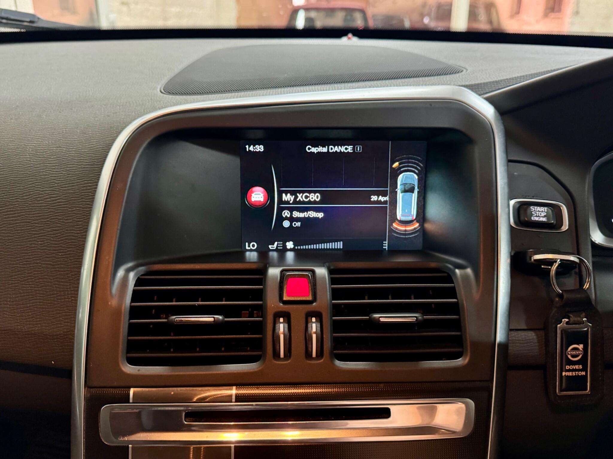 2015 VOLVO XC60 2015 VOLVO XC60