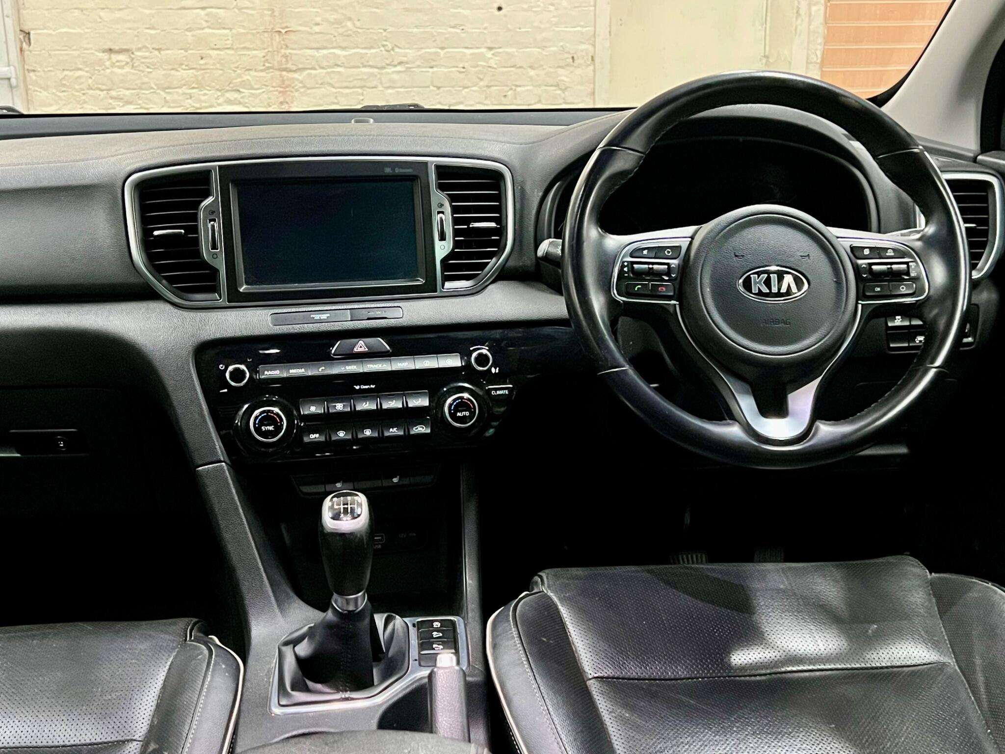 2017 KIA SPORTAGE 2017 KIA SPORTAGE
