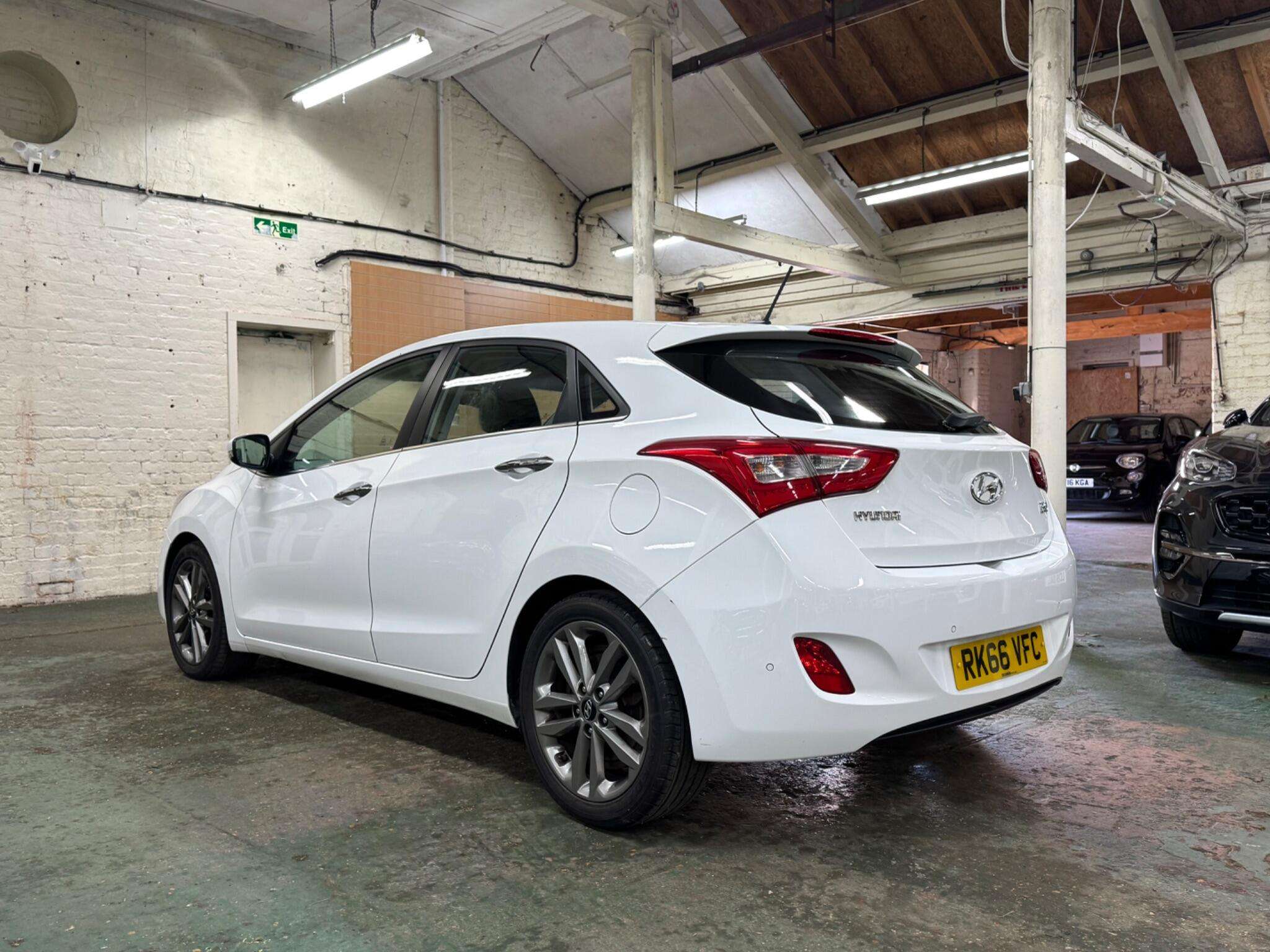 2016 HYUNDAI I30 2016 HYUNDAI I30