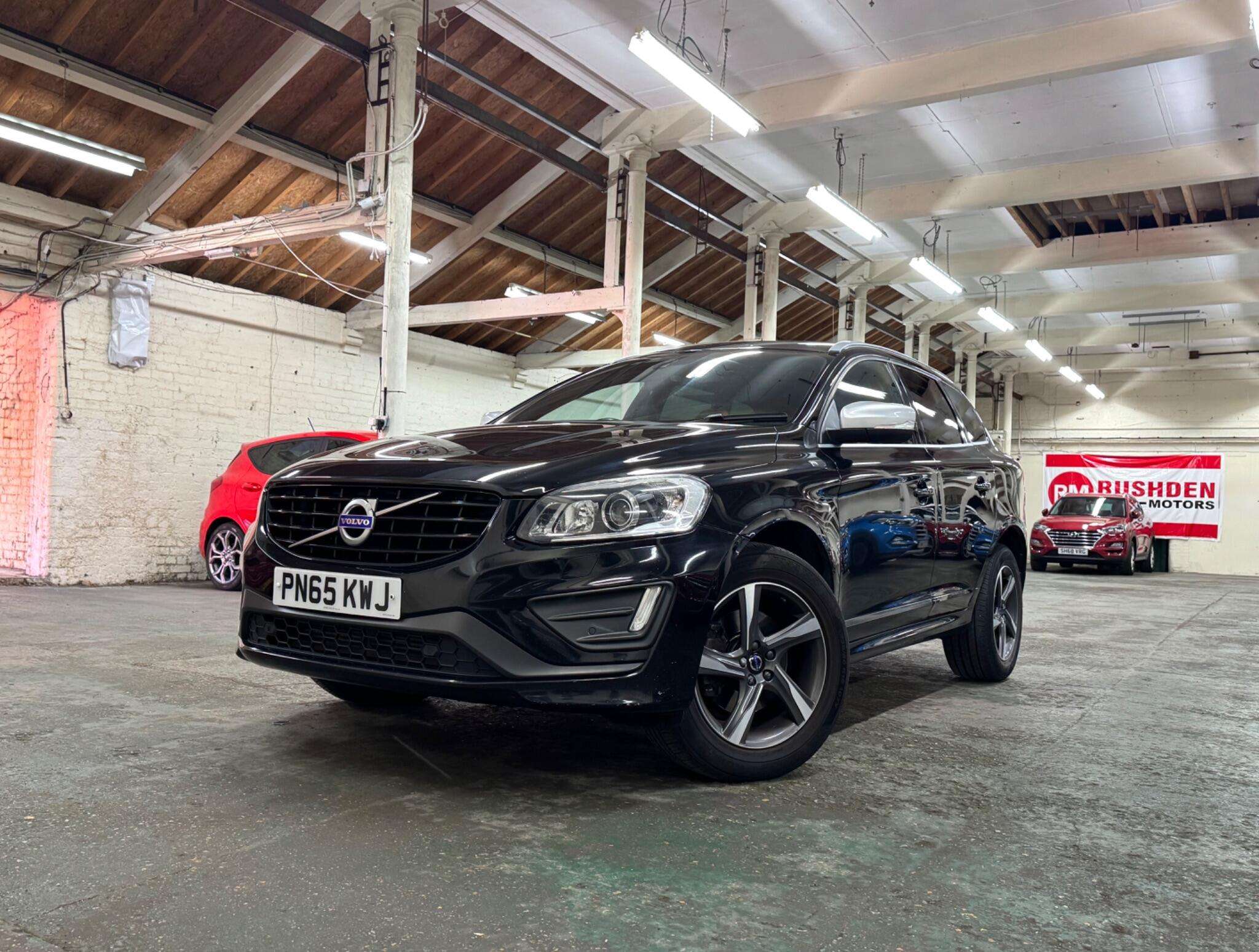 A 2015 VOLVO XC60 2.0 D4 R-Design Lux Nav Euro 6 (s/s) 5dr A 2015 VOLVO XC60 2.0 D4 R-Design Lux Nav Euro 6 (s/s) 5dr