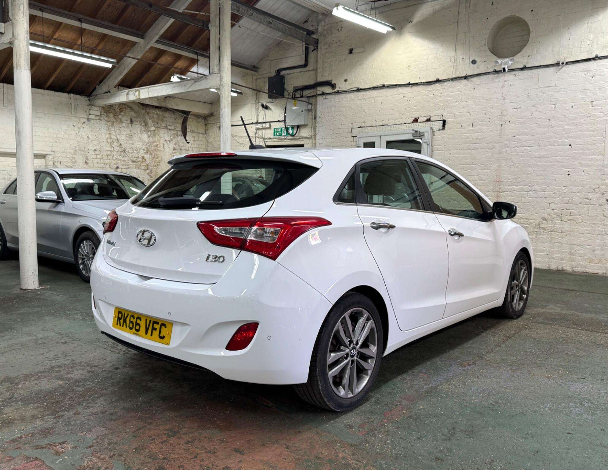 2016 HYUNDAI I30 2016 HYUNDAI I30