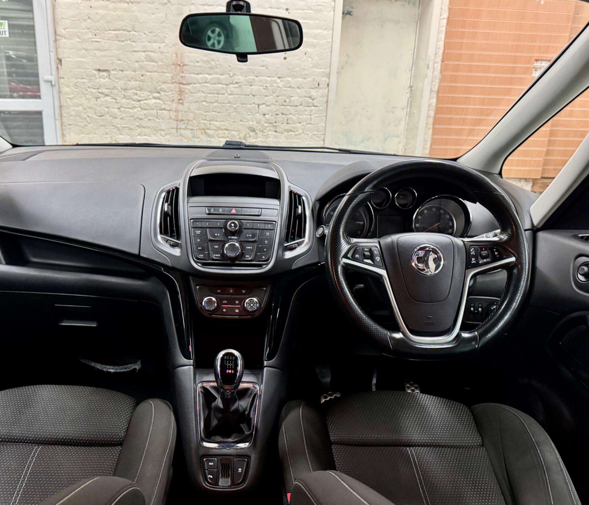 2015 VAUXHALL ZAFIRA TOURER 2015 VAUXHALL ZAFIRA TOURER