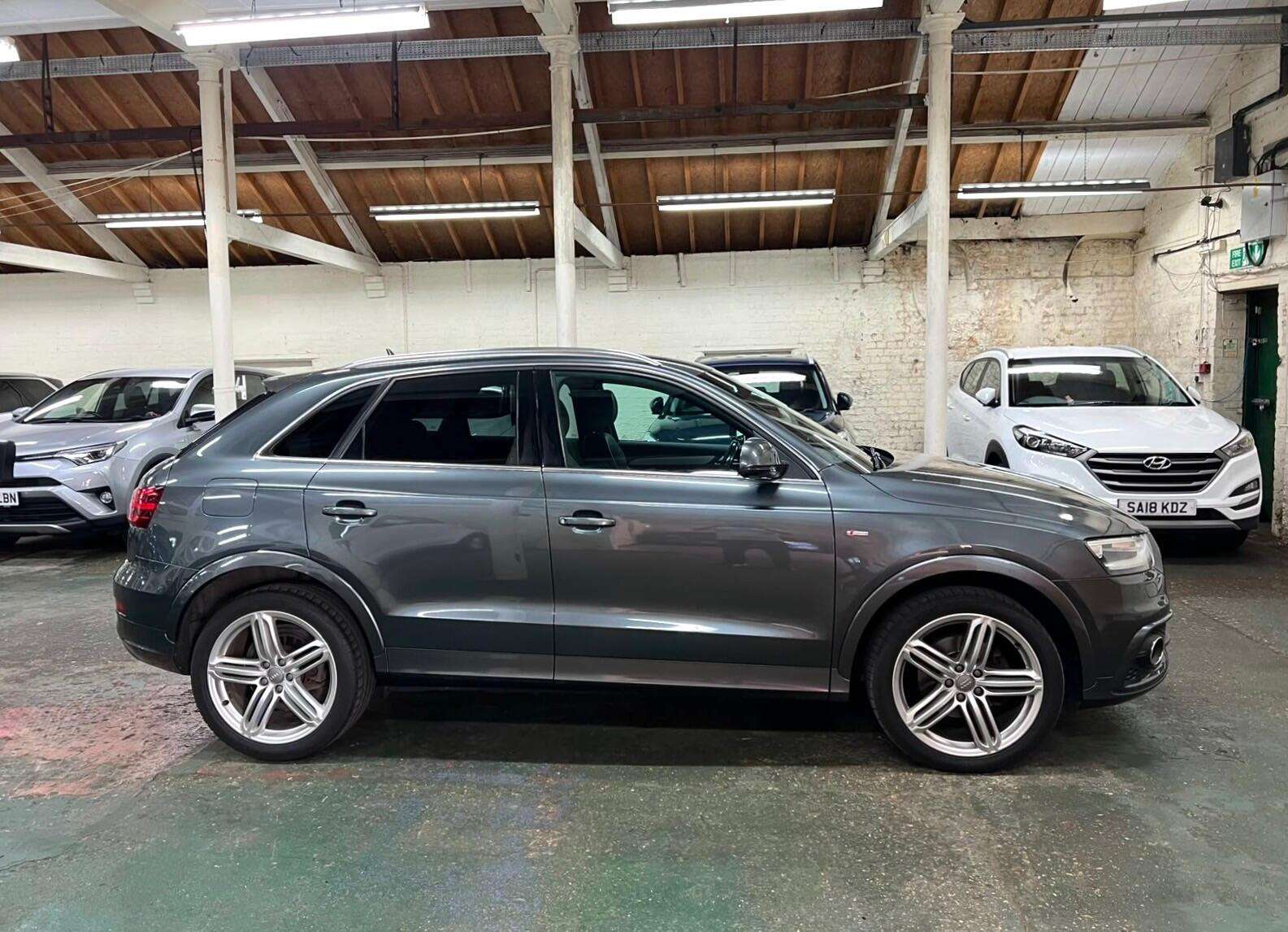 2014 AUDI Q3 2014 AUDI Q3