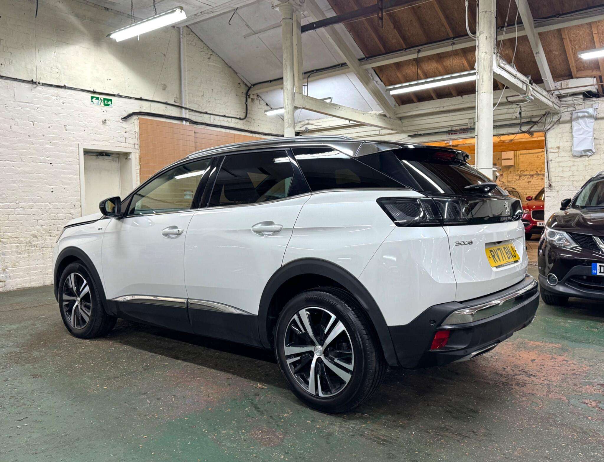 2021 PEUGEOT 3008 2021 PEUGEOT 3008
