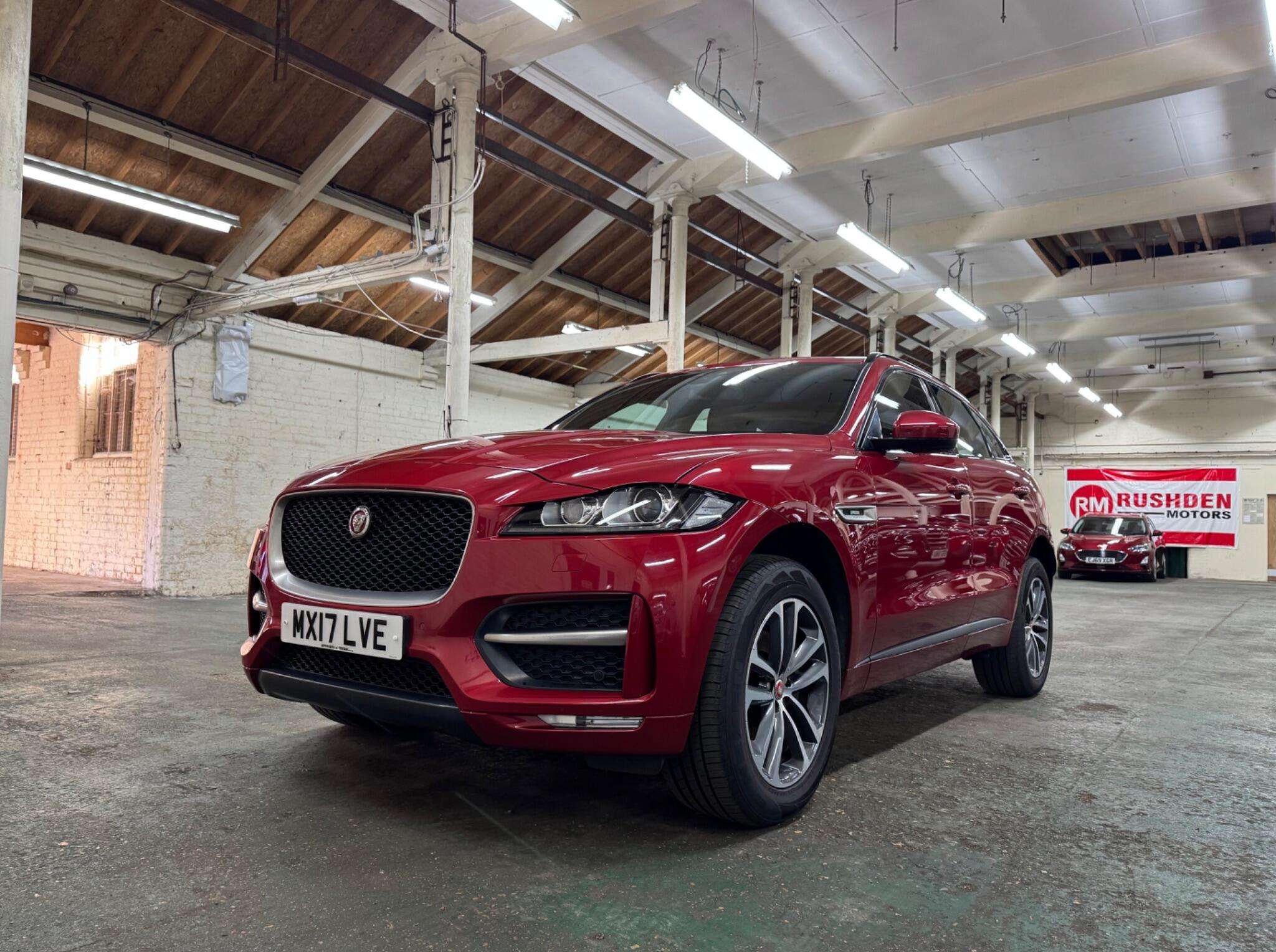2017 JAGUAR F-PACE 2017 JAGUAR F-PACE