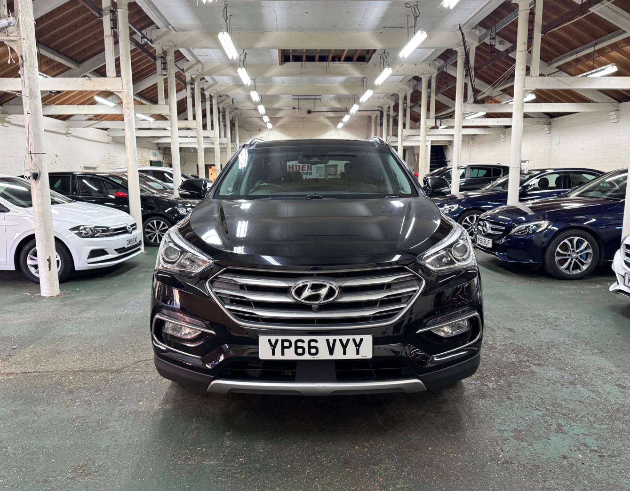 A 2016 HYUNDAI SANTA FE 2.2 CRDi Blue Drive Premium SE Auto 4WD Euro 6 (s/s) 5dr (7 Seat) A 2016 HYUNDAI SANTA FE 2.2 CRDi Blue Drive Premium SE Auto 4WD Euro 6 (s/s) 5dr (7 Seat)