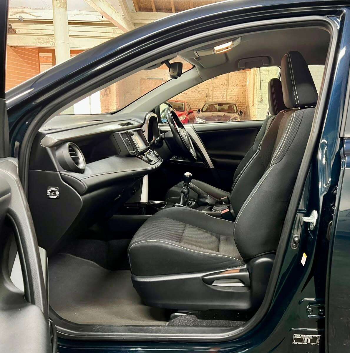 2017 TOYOTA RAV4 2017 TOYOTA RAV4