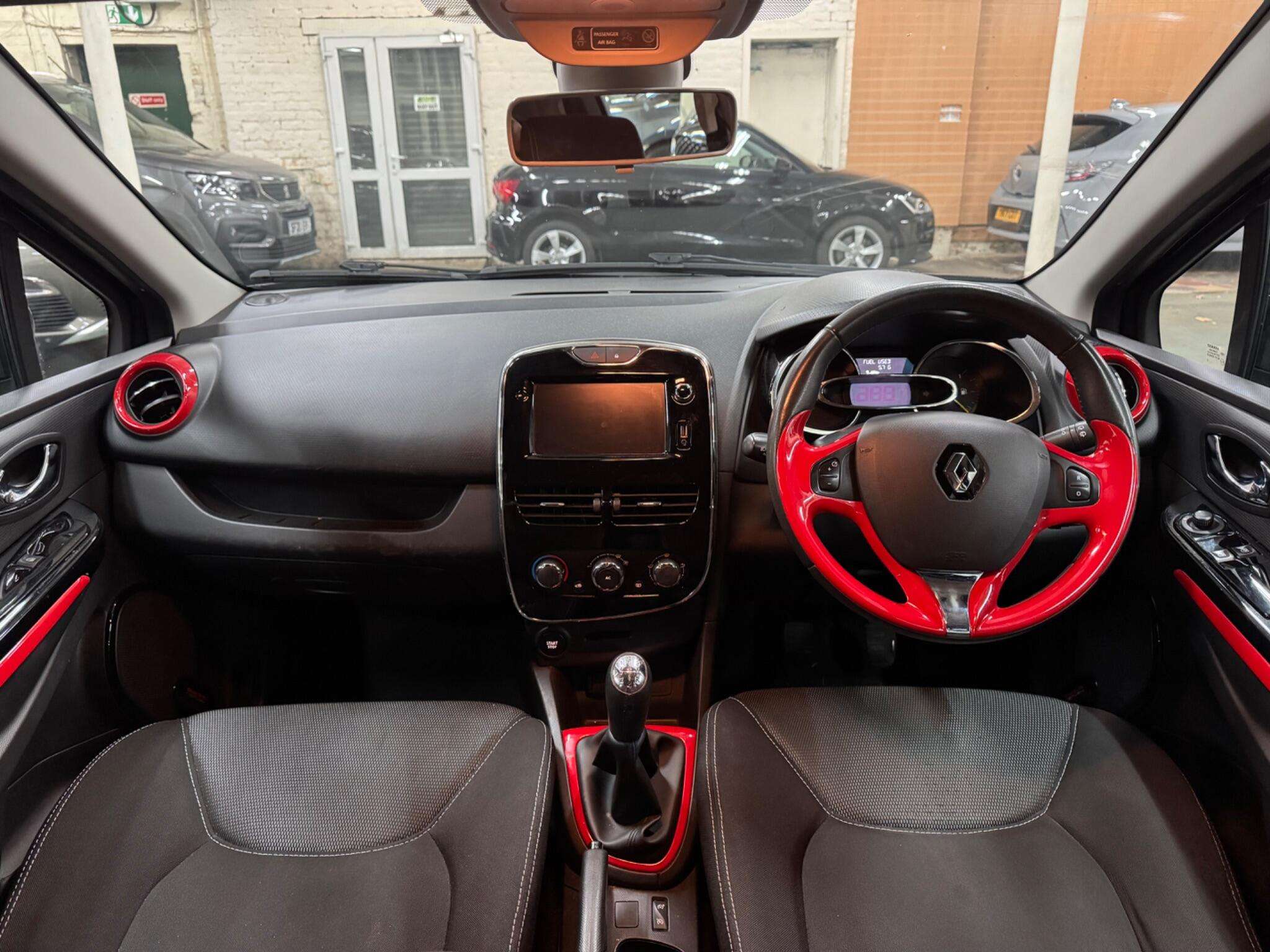 2013 RENAULT CLIO 2013 RENAULT CLIO