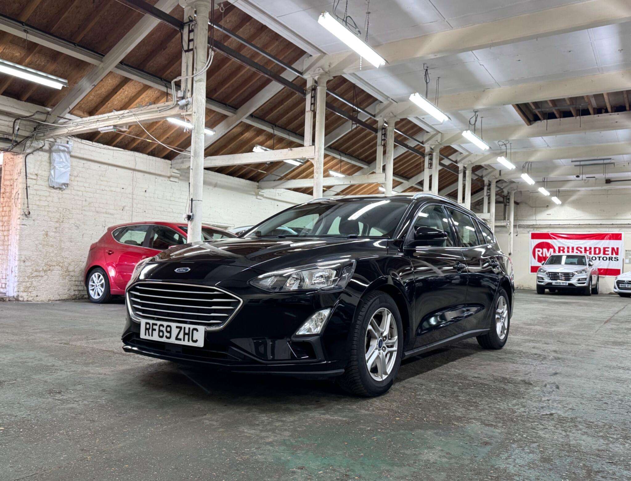 A 2019 FORD FOCUS 1.5 EcoBlue Zetec Hatchback 5dr Diesel Manual Euro 6 (s/s) (95 ps) A 2019 FORD FOCUS 1.5 EcoBlue Zetec Hatchback 5dr Diesel Manual Euro 6 (s/s) (95 ps)