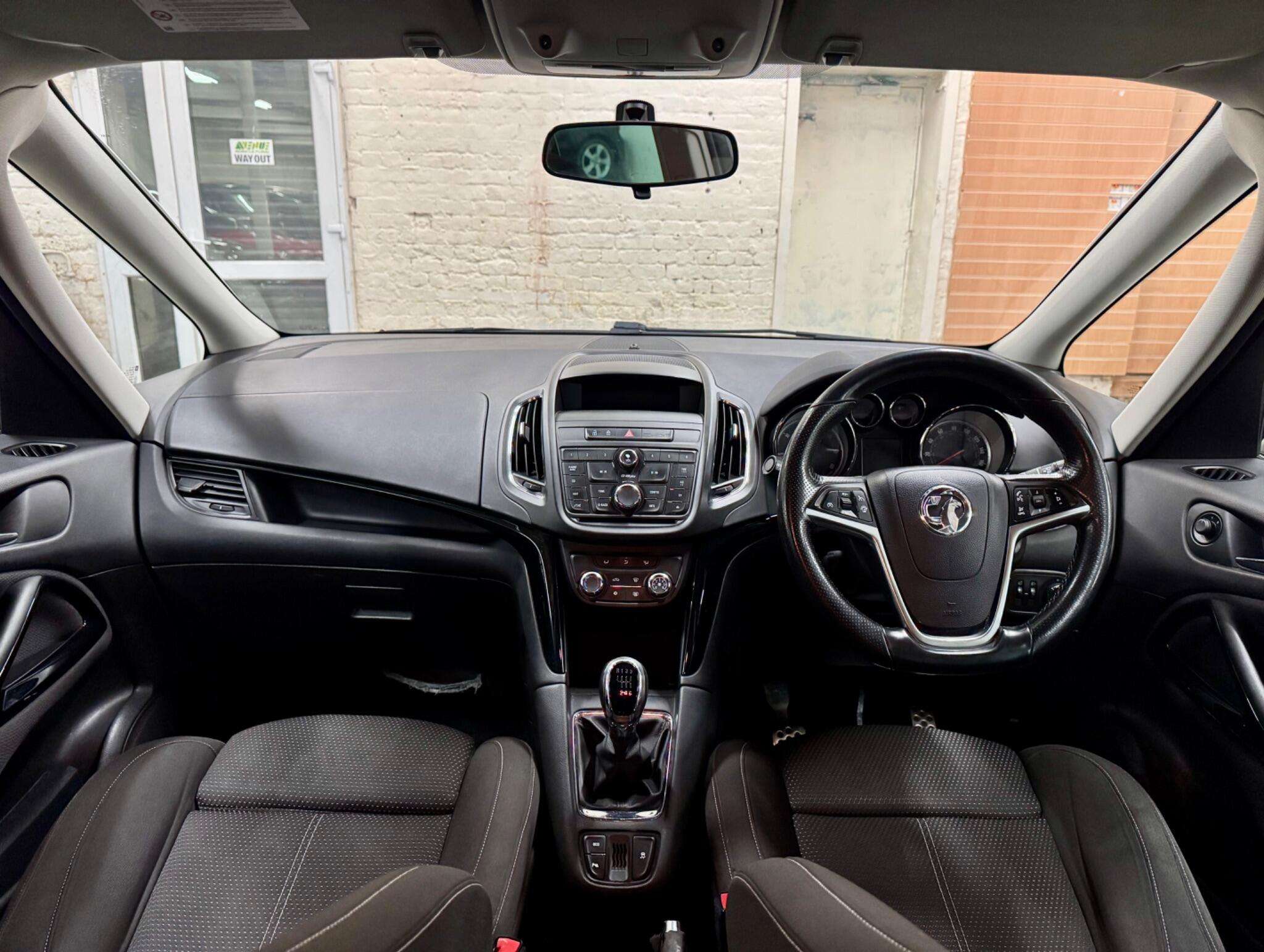 2015 VAUXHALL ZAFIRA TOURER 2015 VAUXHALL ZAFIRA TOURER