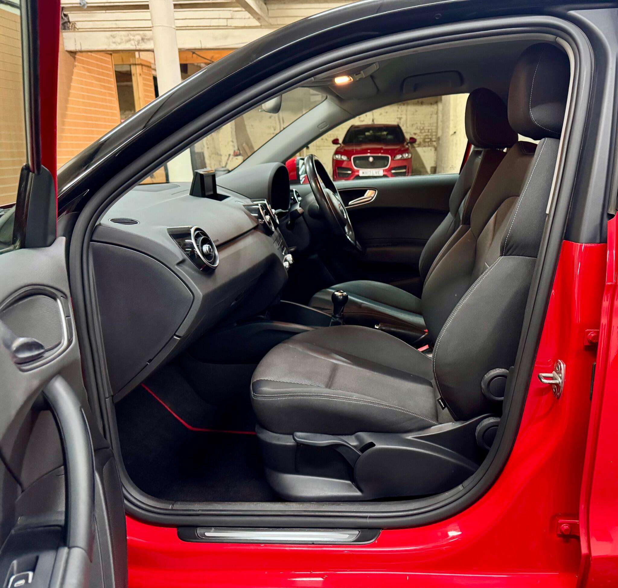 2015 AUDI A1 2015 AUDI A1