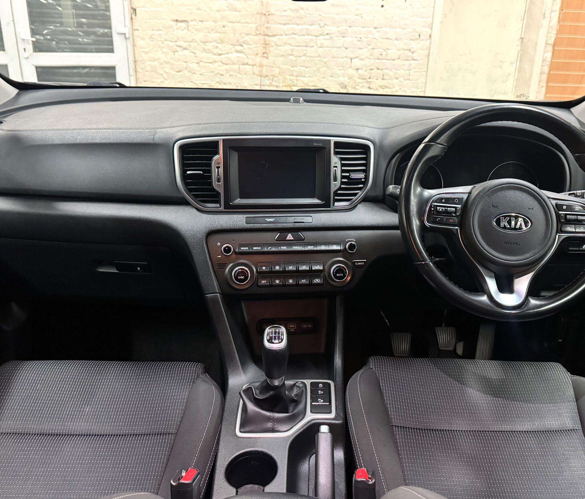 2017 KIA SPORTAGE 2017 KIA SPORTAGE