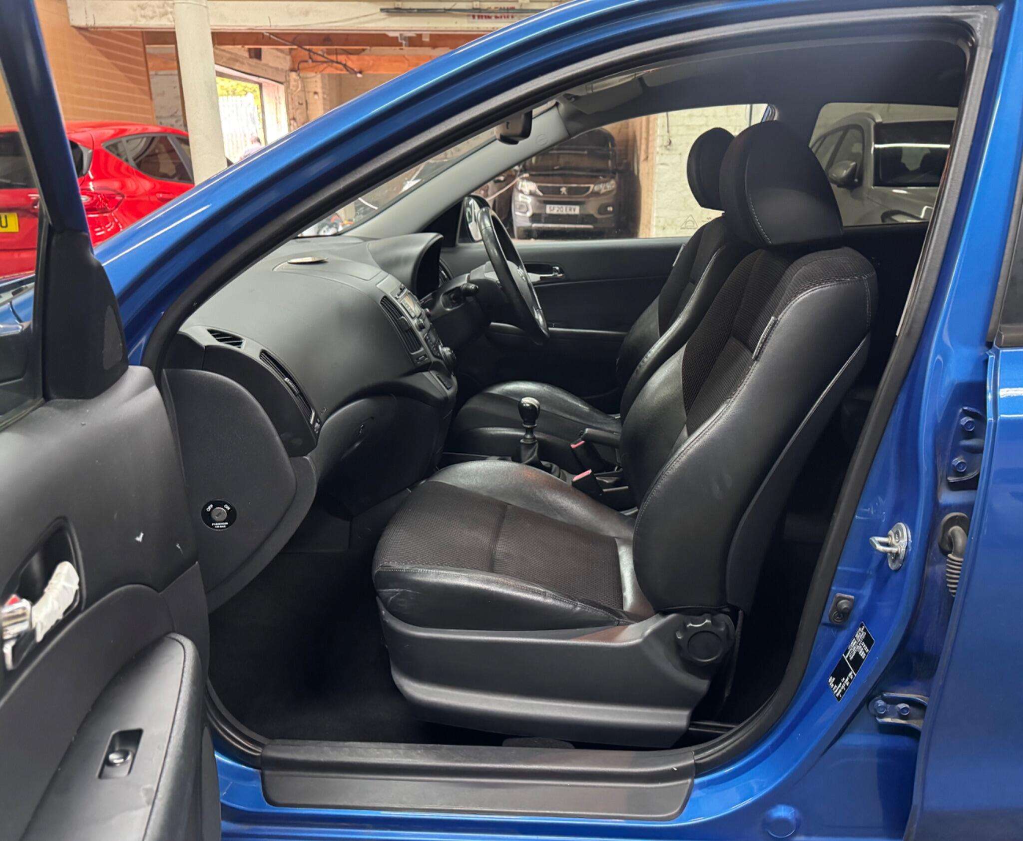 2010 HYUNDAI I30 2010 HYUNDAI I30