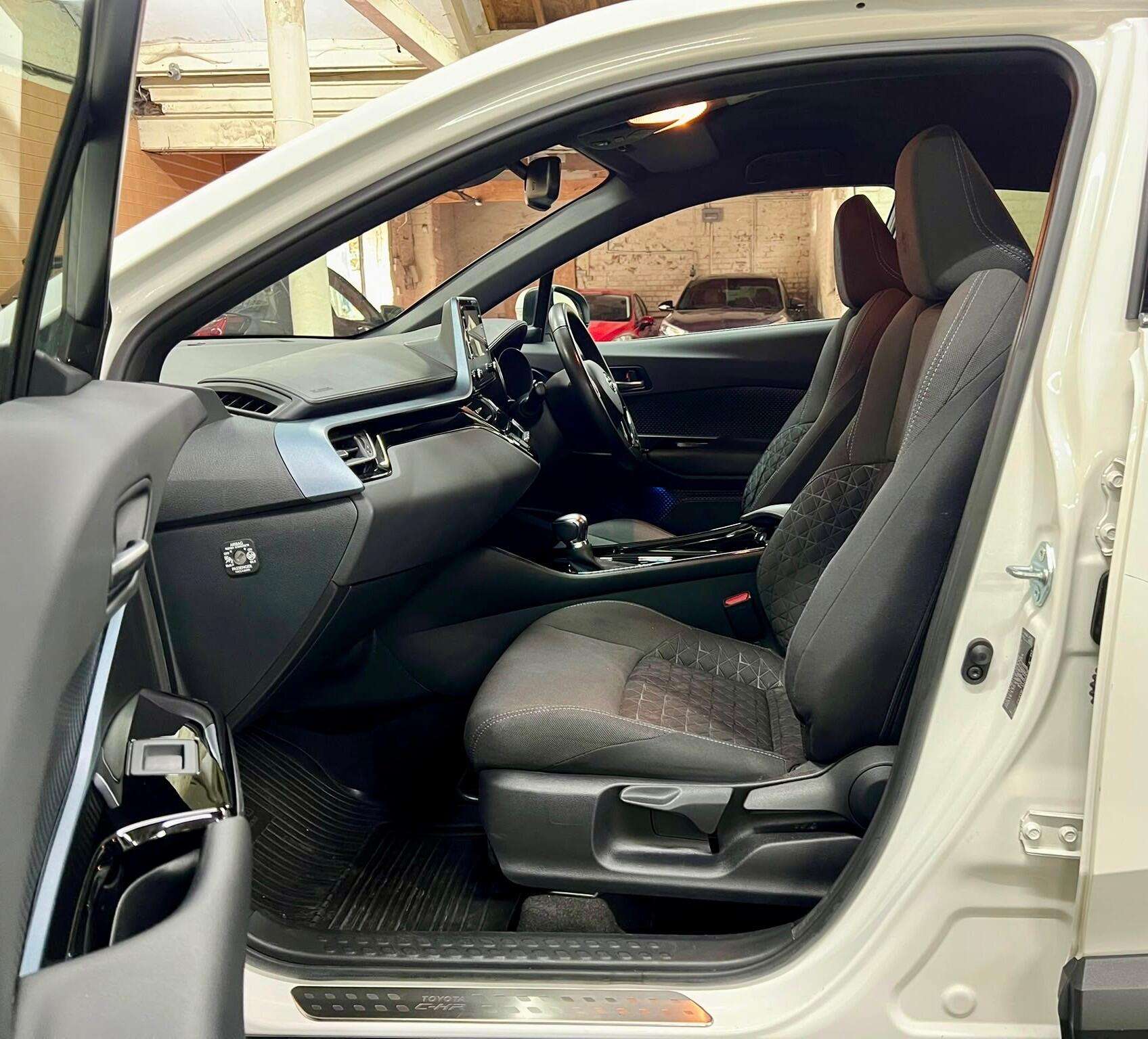 2021 TOYOTA C-HR 2021 TOYOTA C-HR