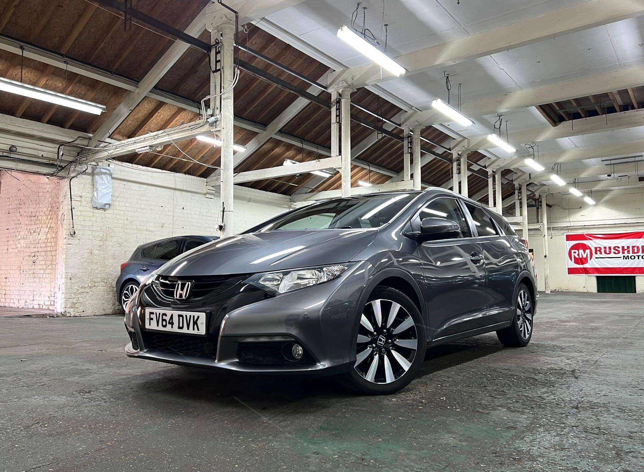 A 2014 HONDA CIVIC 1.6 i-DTEC SR Tourer Euro 5 (s/s) 5dr A 2014 HONDA CIVIC 1.6 i-DTEC SR Tourer Euro 5 (s/s) 5dr