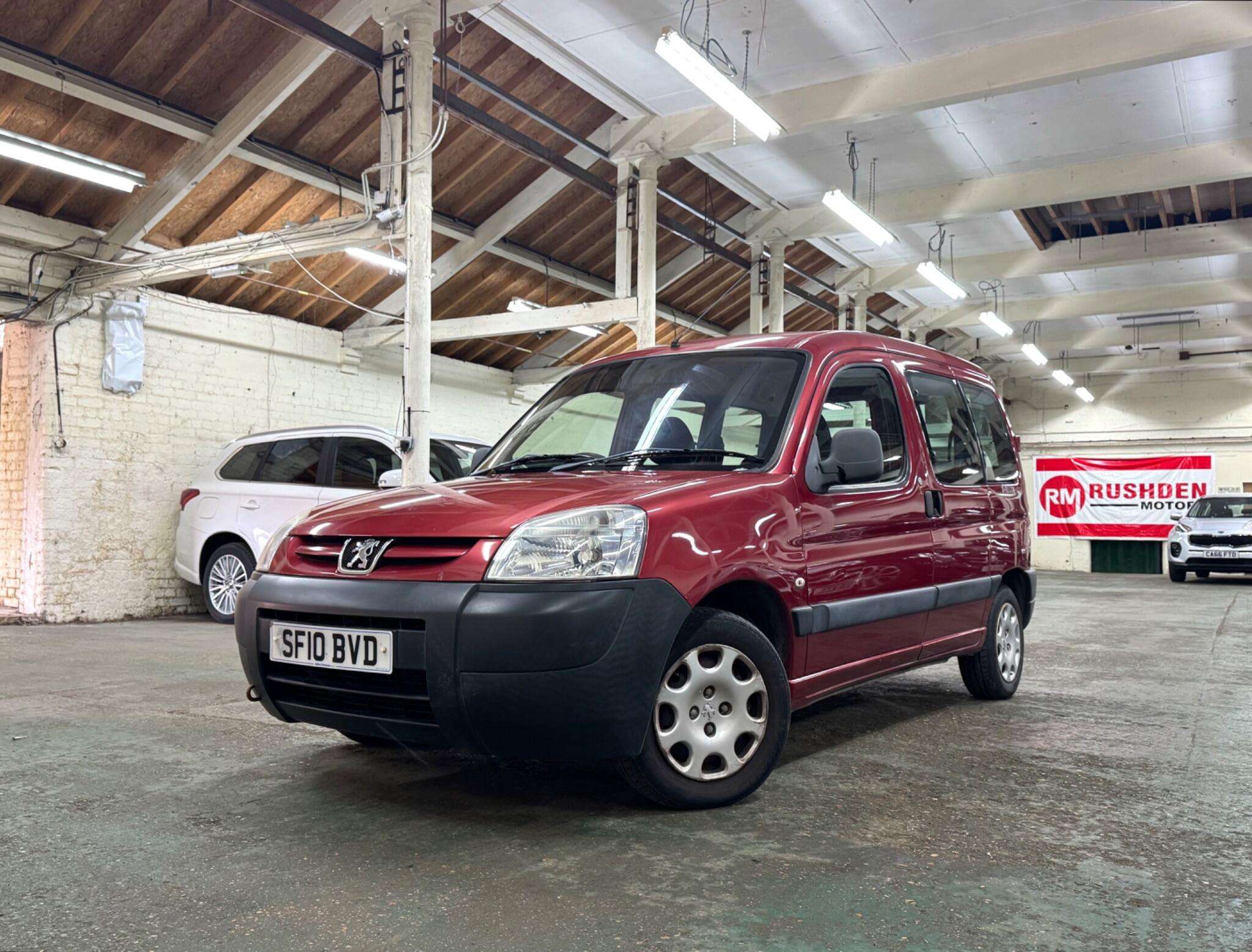 A 2010 PEUGEOT PARTNER 1.4 Combi 5dr A 2010 PEUGEOT PARTNER 1.4 Combi 5dr