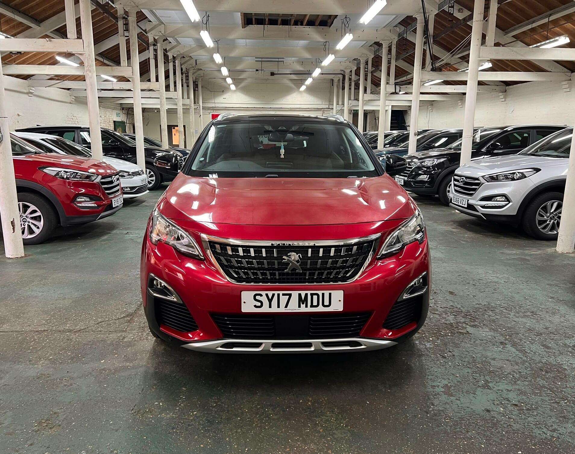 A 2017 PEUGEOT 3008 1.6 BlueHDi Allure Euro 6 (s/s) 5dr A 2017 PEUGEOT 3008 1.6 BlueHDi Allure Euro 6 (s/s) 5dr