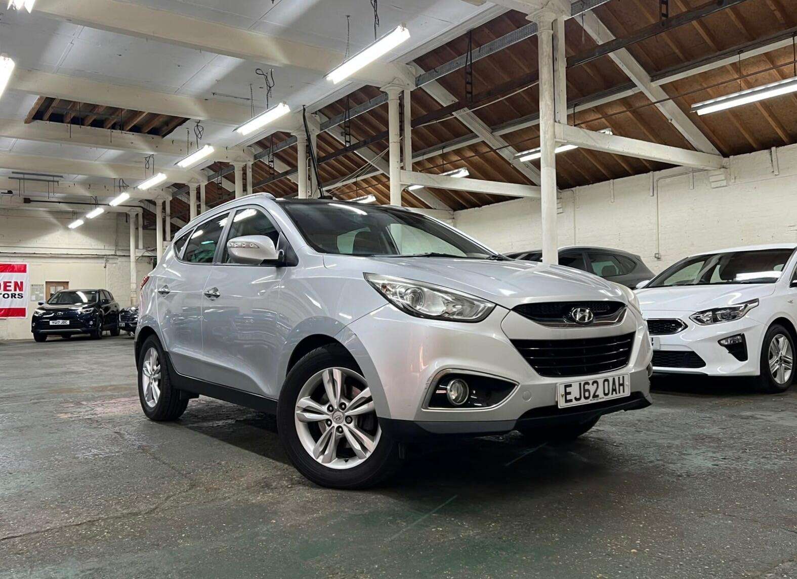 A 2012 HYUNDAI IX35 1.7 CRDi Premium Euro 5 (s/s) 5dr A 2012 HYUNDAI IX35 1.7 CRDi Premium Euro 5 (s/s) 5dr