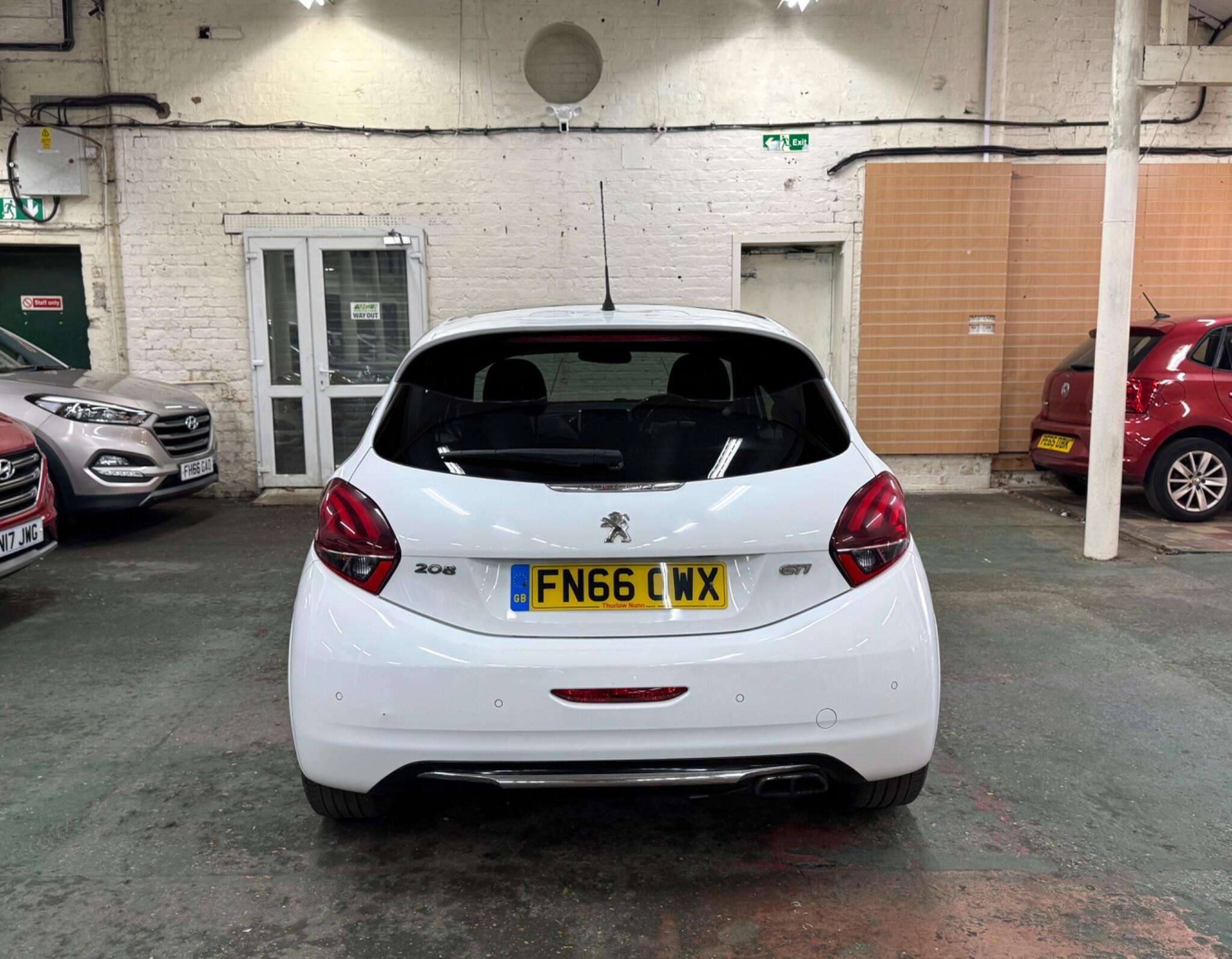 2016 PEUGEOT 208 2016 PEUGEOT 208