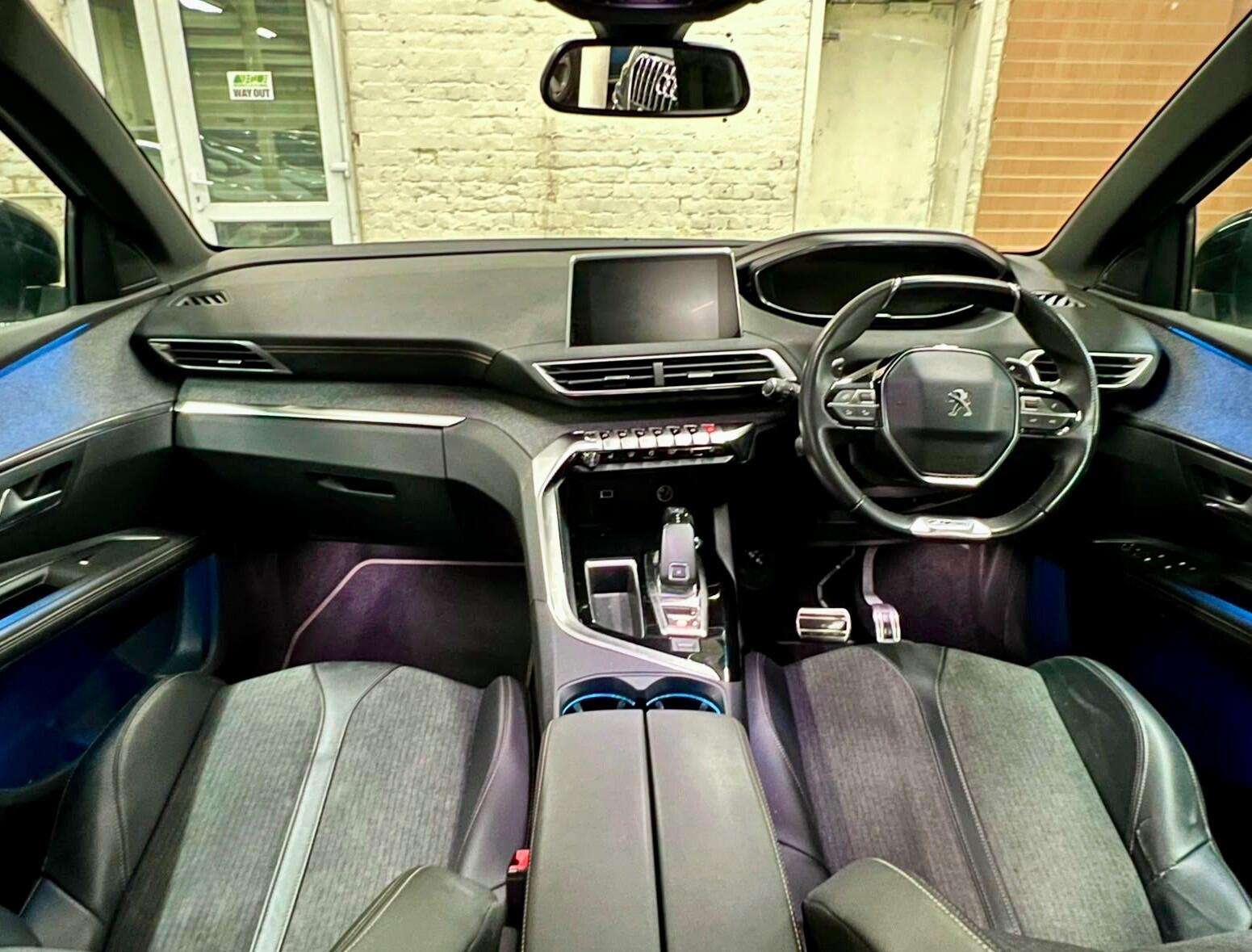 2019 PEUGEOT 5008 2019 PEUGEOT 5008
