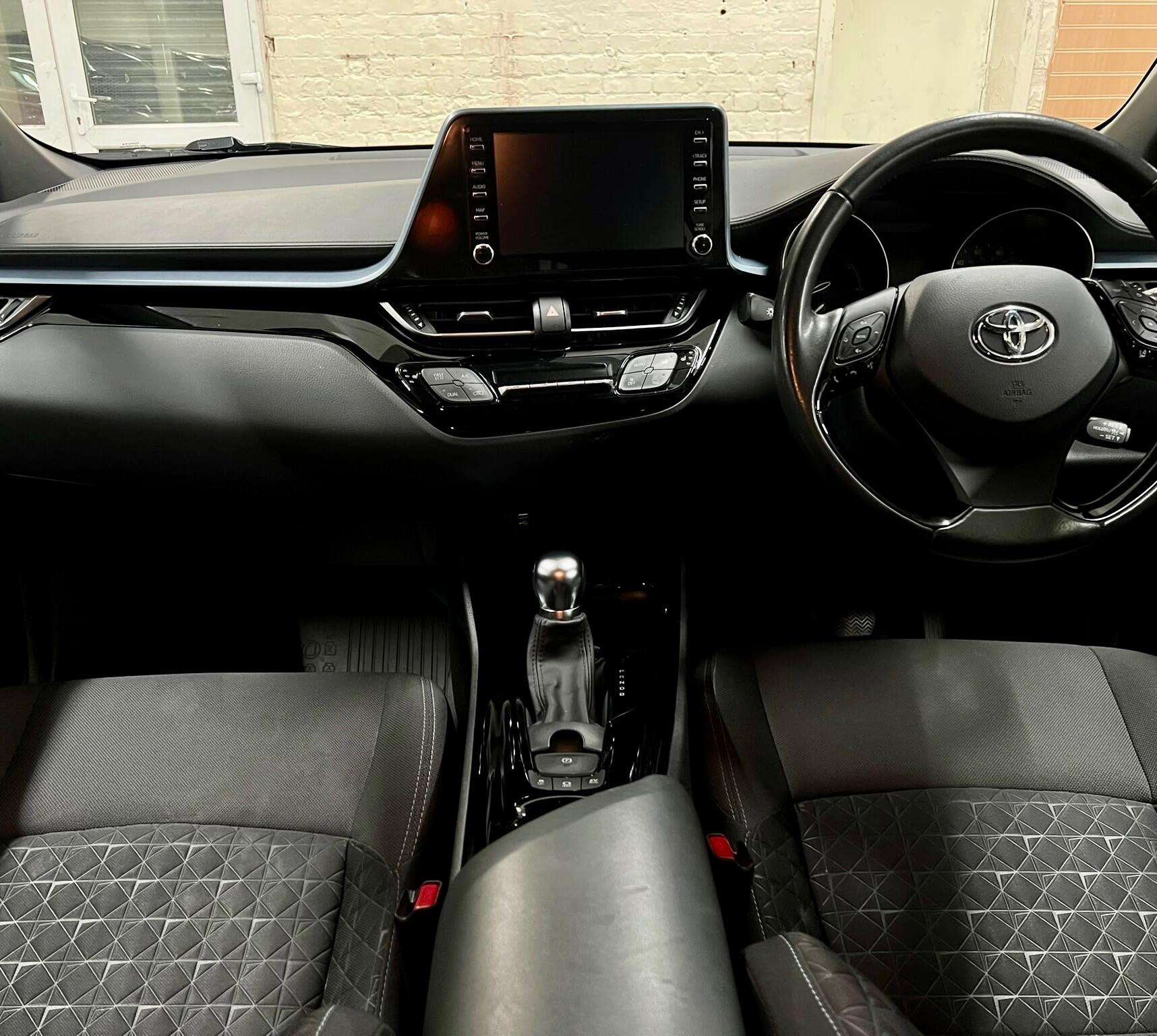 2021 TOYOTA C-HR 2021 TOYOTA C-HR