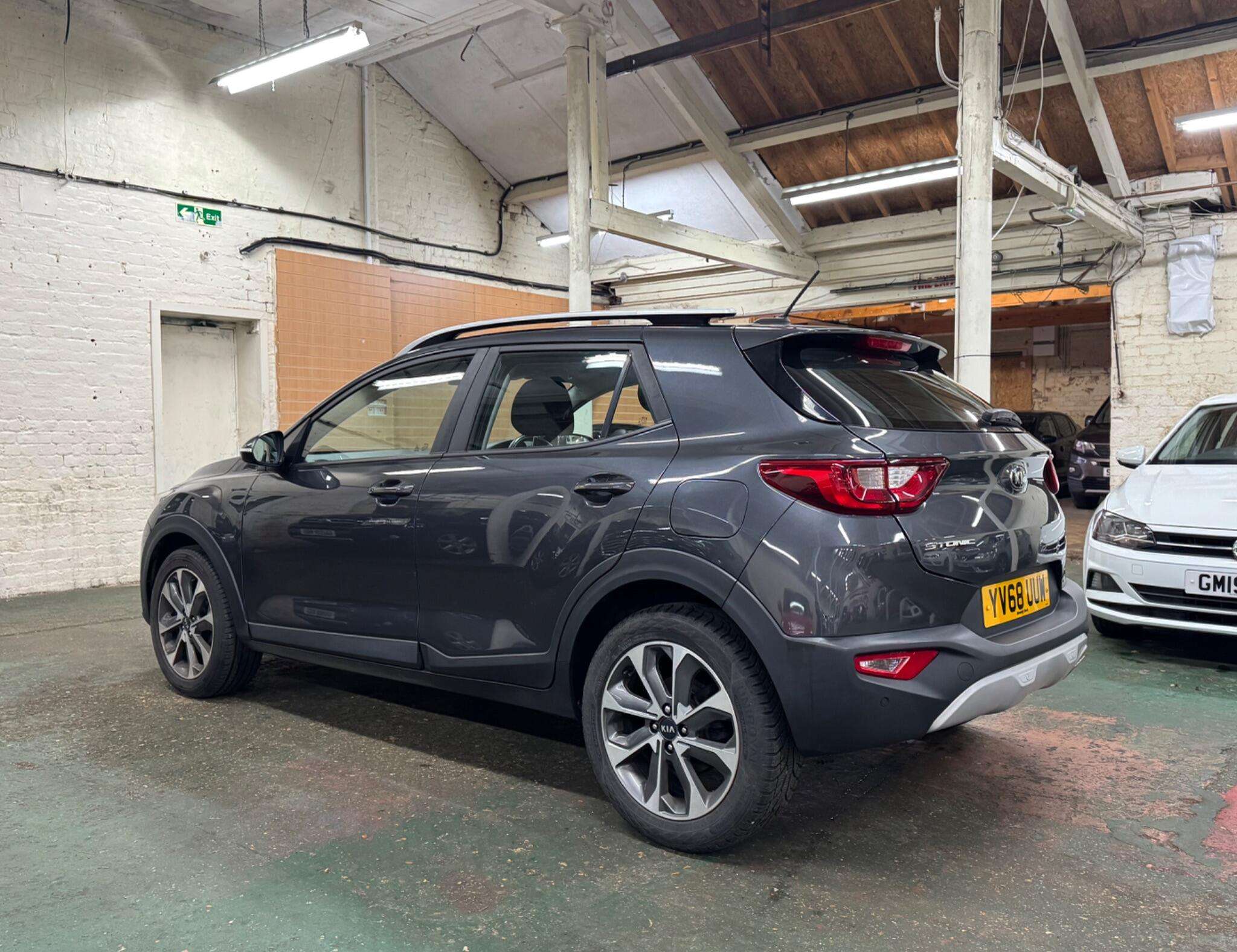 2019 KIA STONIC 2019 KIA STONIC