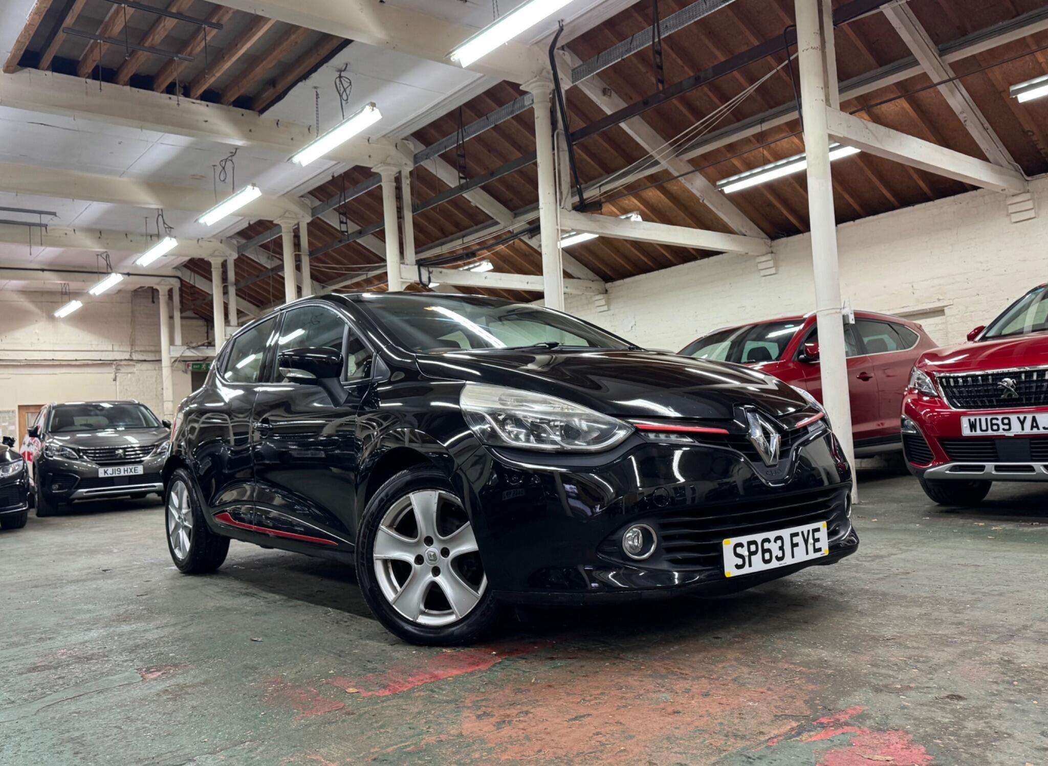 2013 RENAULT CLIO 2013 RENAULT CLIO